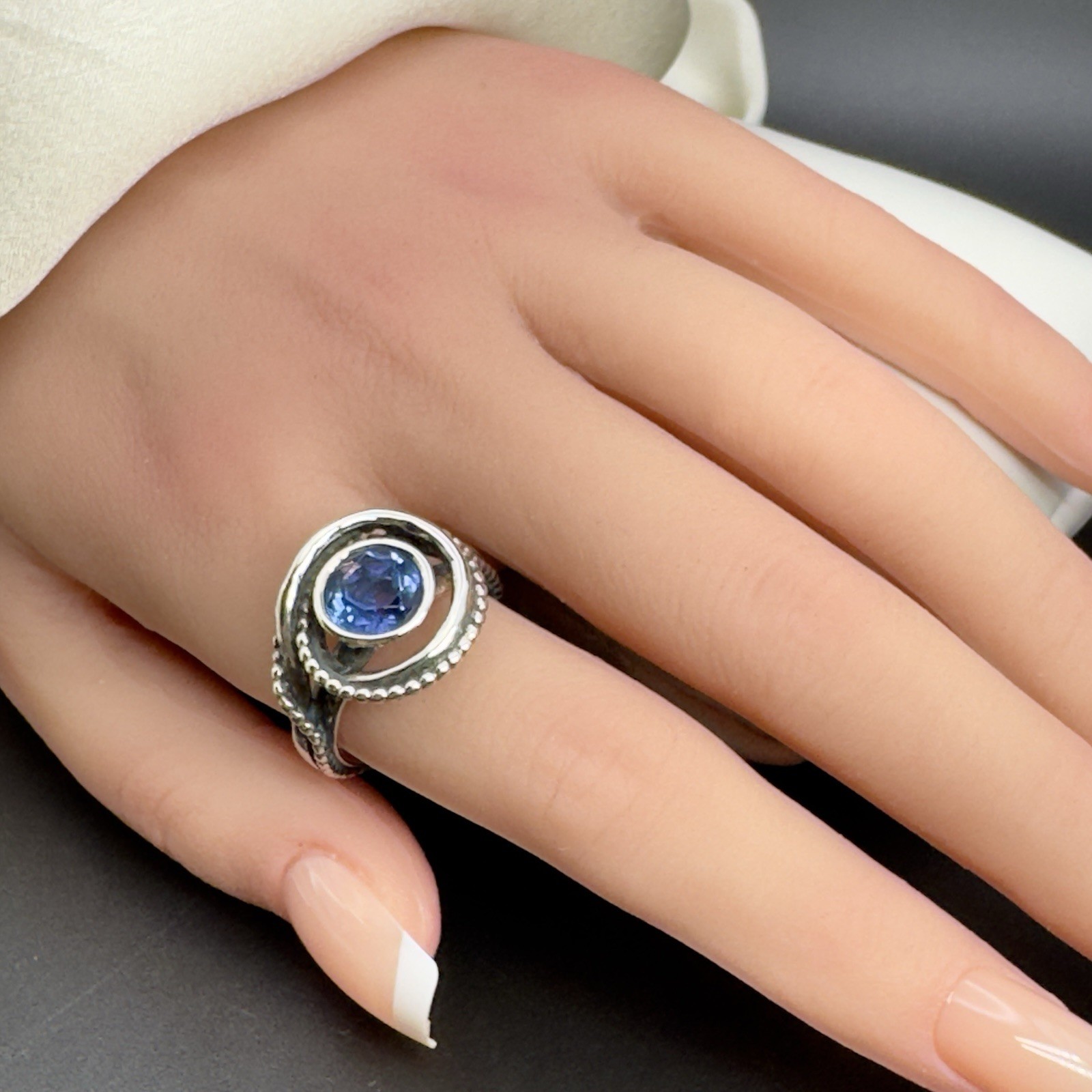 925 PZ Israel Sterling Double Band Ring w/ Faceted Iolite Gemstone Sz 8