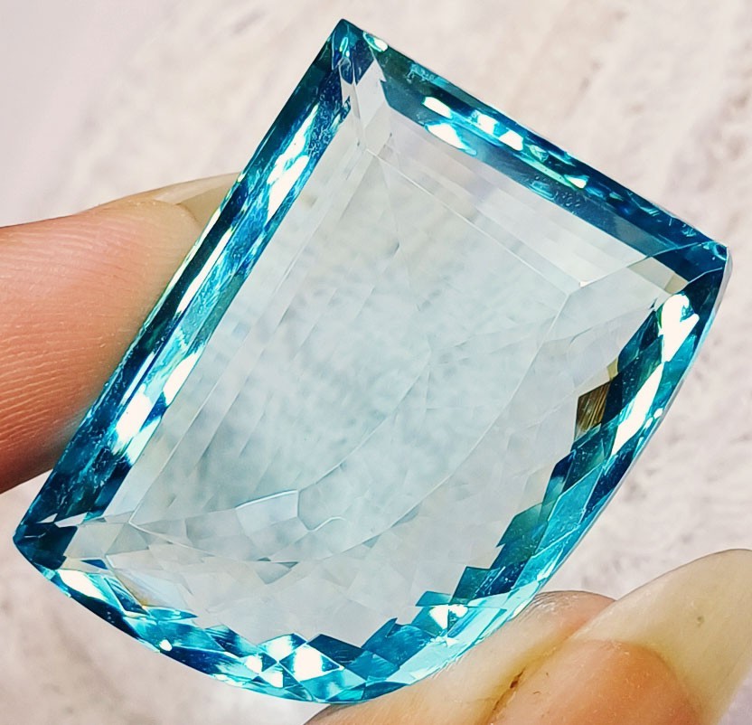 Certified Aquamarine 99.20 Ct Fancy Shape Loose Gemstones