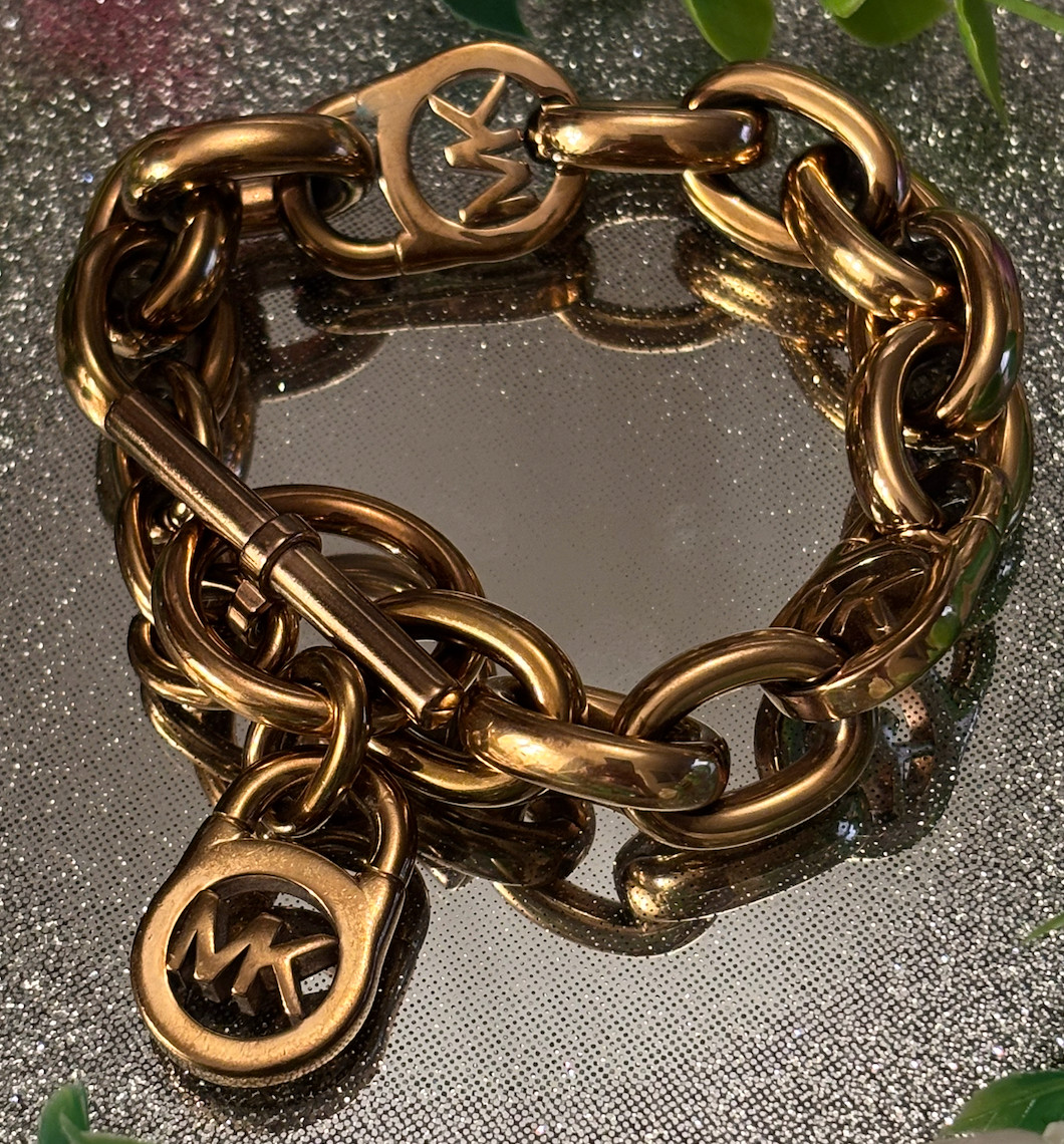 Michael Kors 💖 Rose Gold Padlock Toggle Chain Bracelet (24cm) 🌟💫
