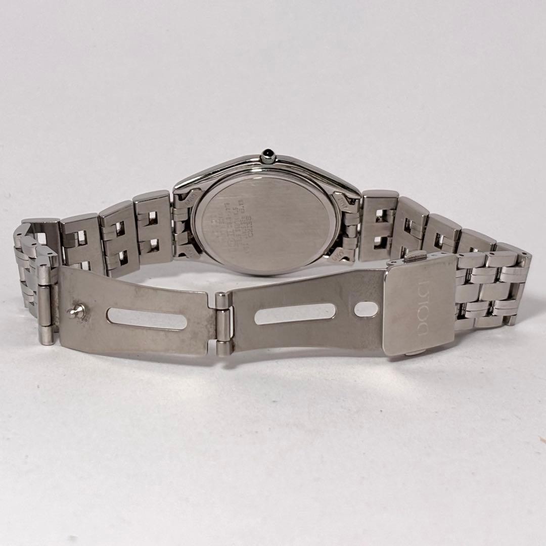 Working New Battery SEIKO Dolce Vintage Watch Ripple Dial Round