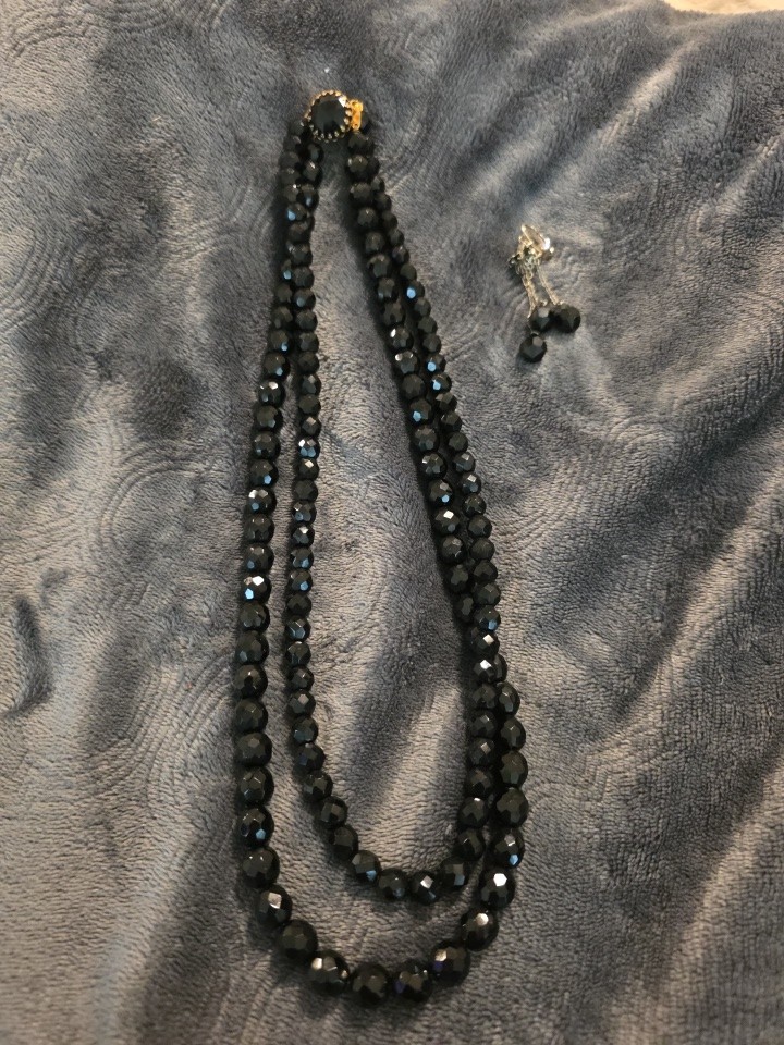 Vtg Jet Black Faceted Glass Bead Set Necklace Earrings Bracelet