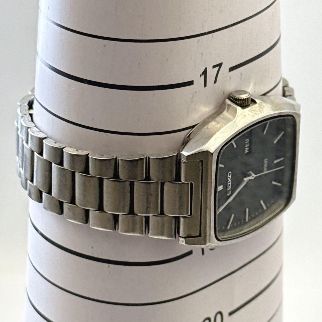 SEIKO SPIRIT 7N48 5000 Black Dial Watch Mens Timepiece Vintage Stainless JAPAN
