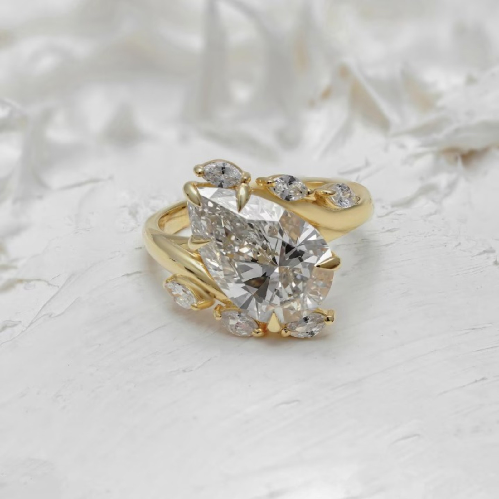 4 Carat Pear Cut Lab Grown Diamond Engagement Ring | 14k Yellow Gold VVS VS