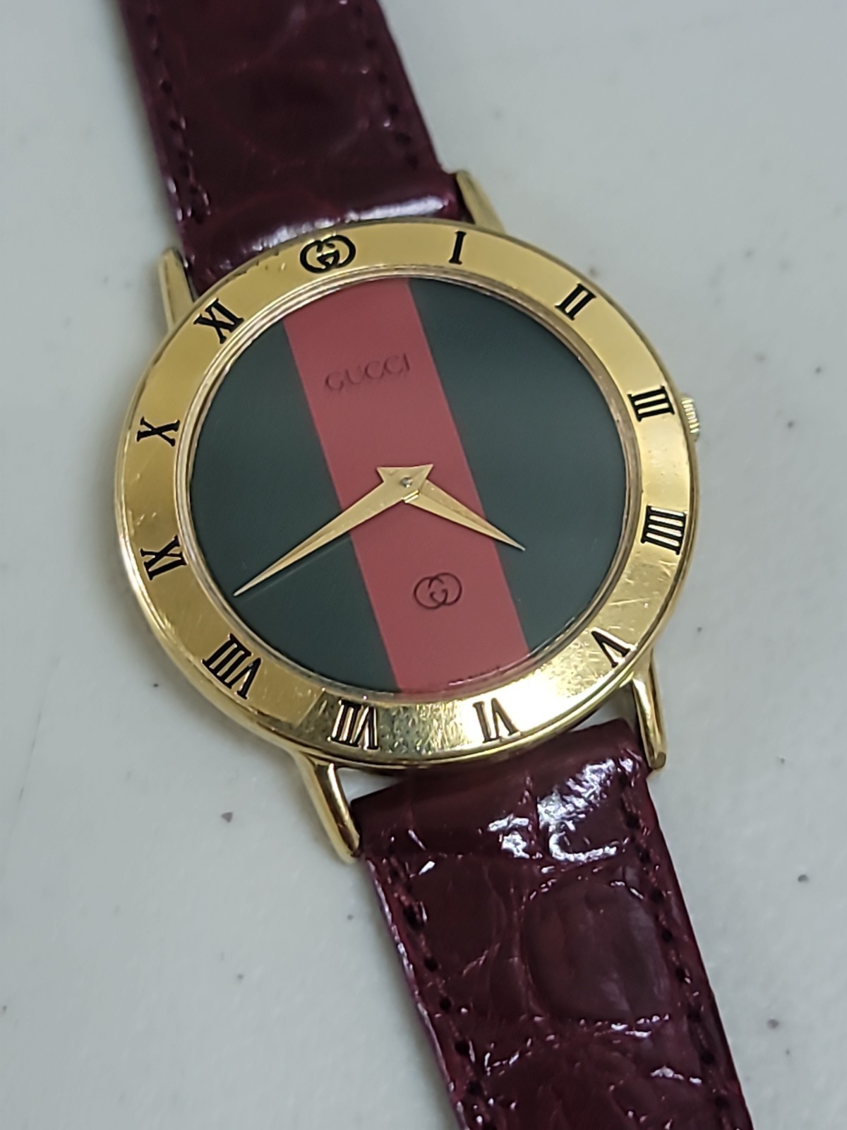 Gucci 3000M Watch Quartz 33 mm case