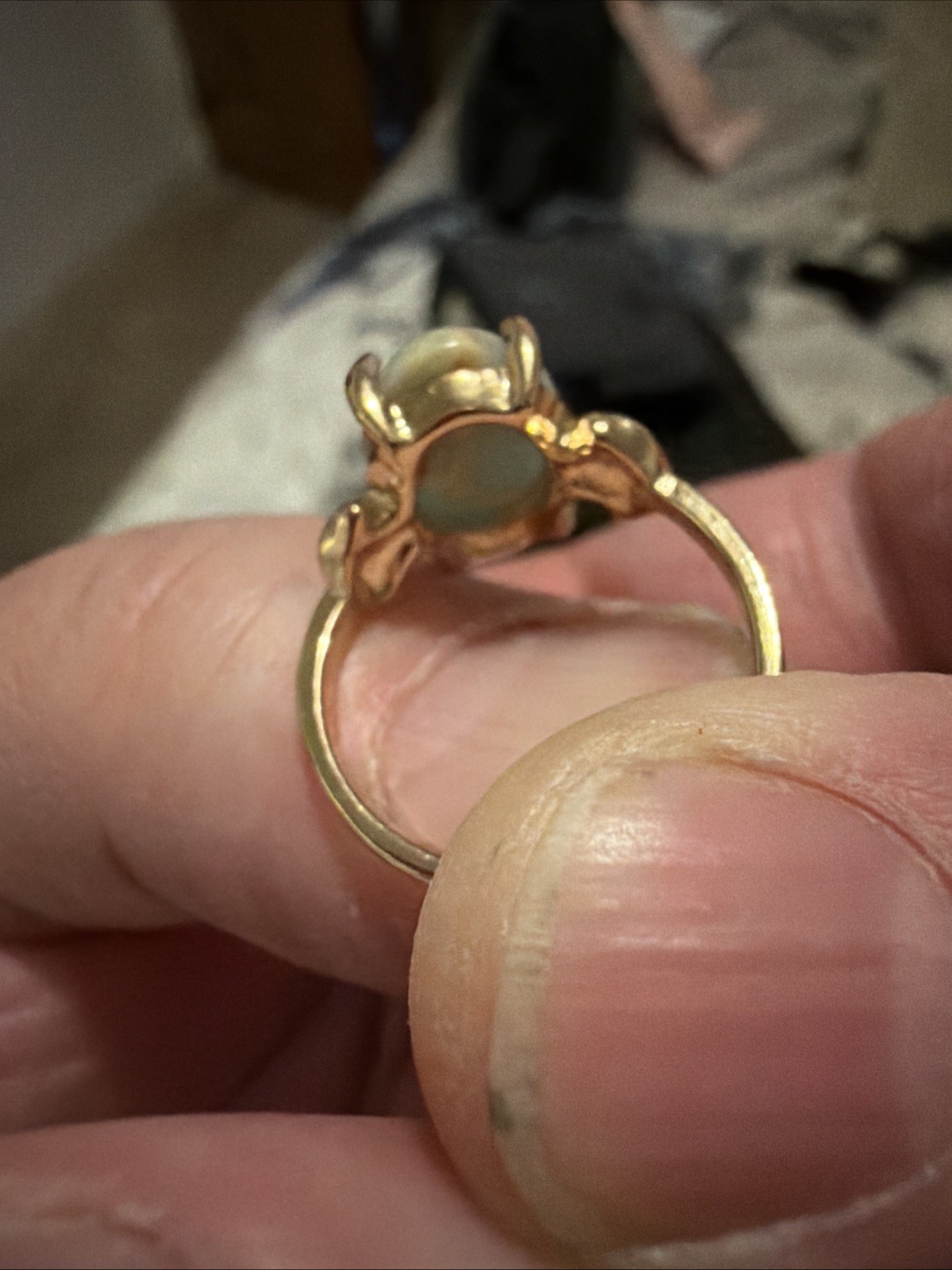 Woman’s Estate Sale Ring Priced To Sell Fast Don’t Miss Out/ size 8 /3.2grams