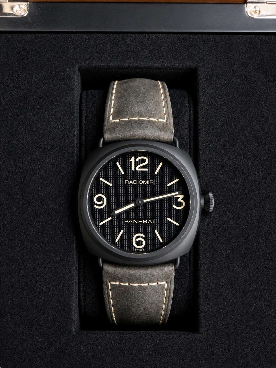 Panerai Radiomir Men’s Black Watch – PAM00643