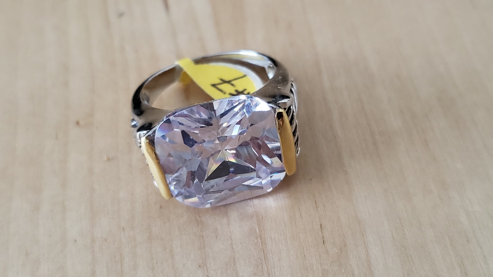 FASHION CRYSTAL RING,RHODIUM ,18K GOLD PLATED, Size 7, USA