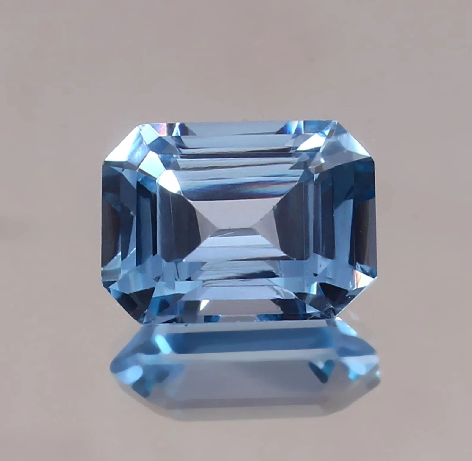 10.2 Ct Certified Natural Santa Maria Blue Aquamarine Emerald Cut Loose Gemstone