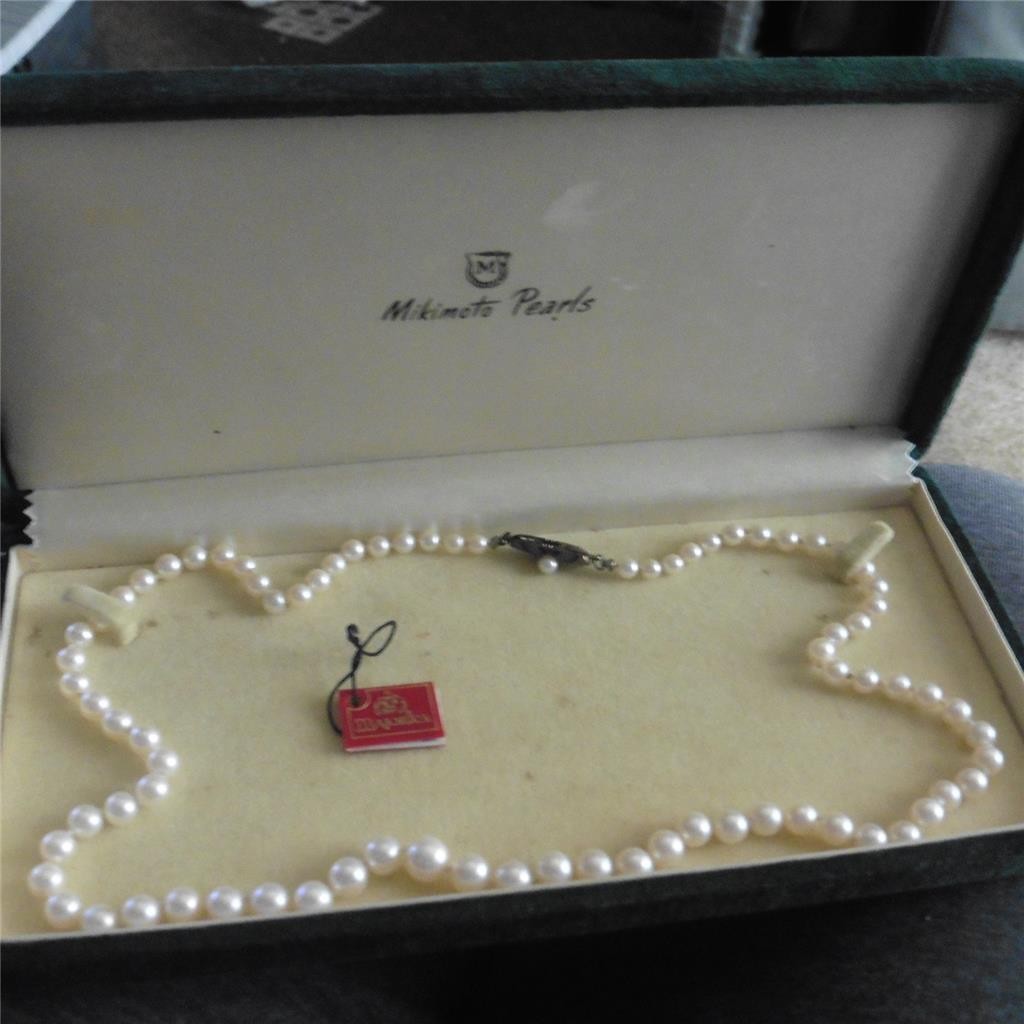 Mikimoto Cultured White Round Pearl Beaded Necklace 20.5in Silver Clasp