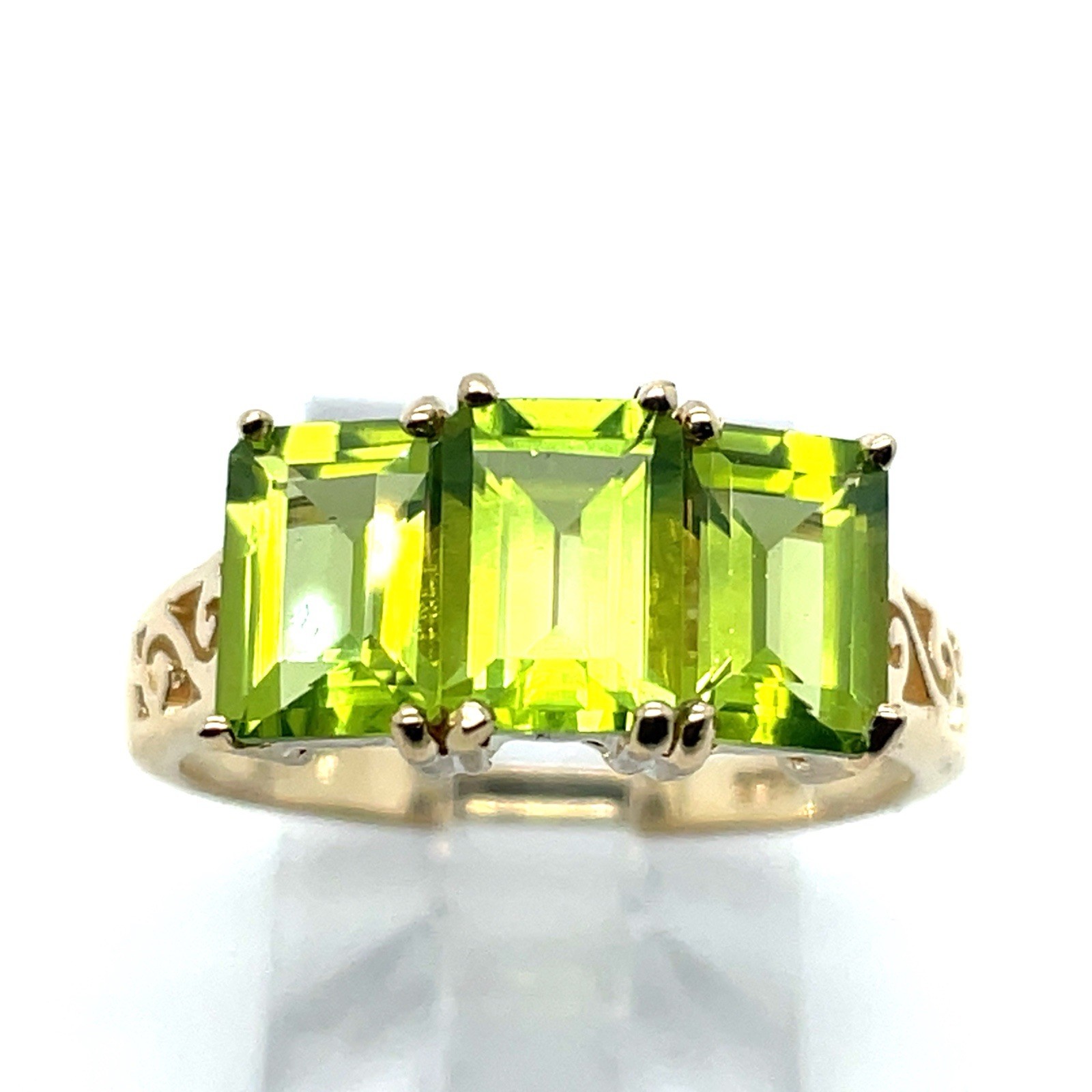 14k Yellow Gold 3 Emerald Cut 3.25 Cts Peridot Filigree Ring Size 7 – 3.2 Grams