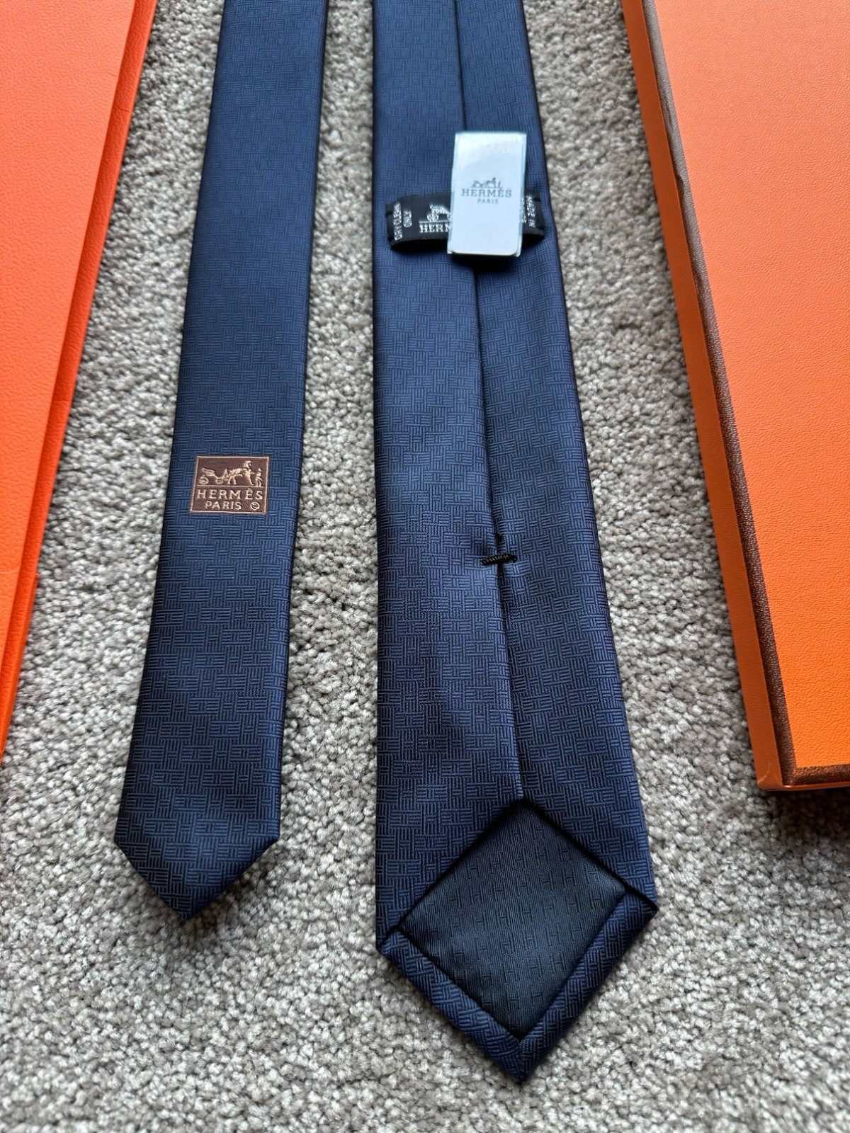 Hermès Paris Navy Blue Micro H Jacquard Silk Tie Kelly Lock Cadenas Padlock
