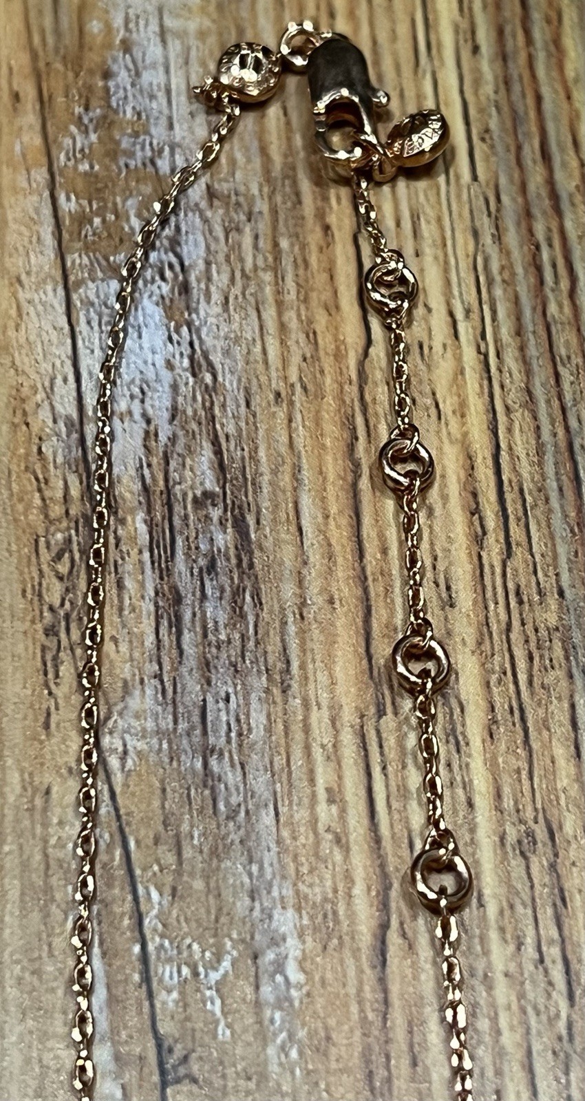 Henri Bendel Luxe Necklace, Rose Gold Tone, Feather Pendant, NWT