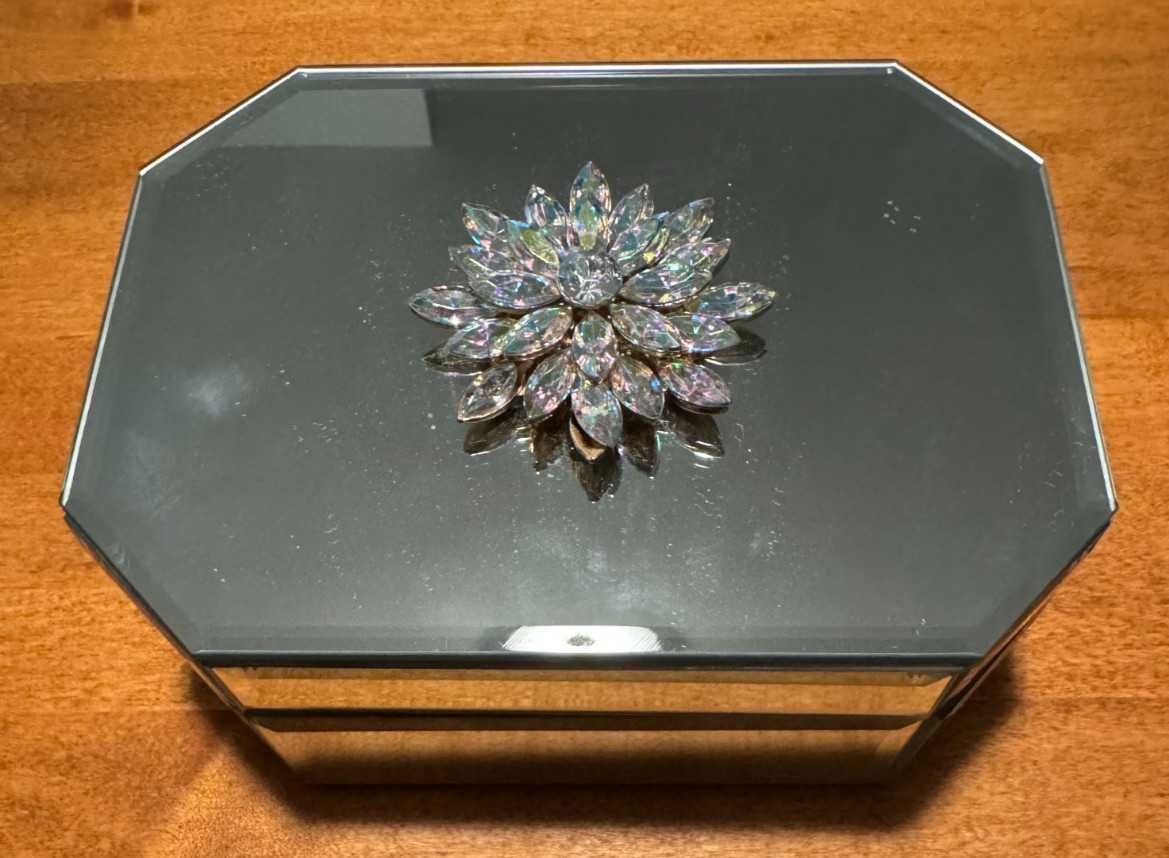 Mirrored Vanity Jewelry Box w/Sunburst Floral Accent on Lid