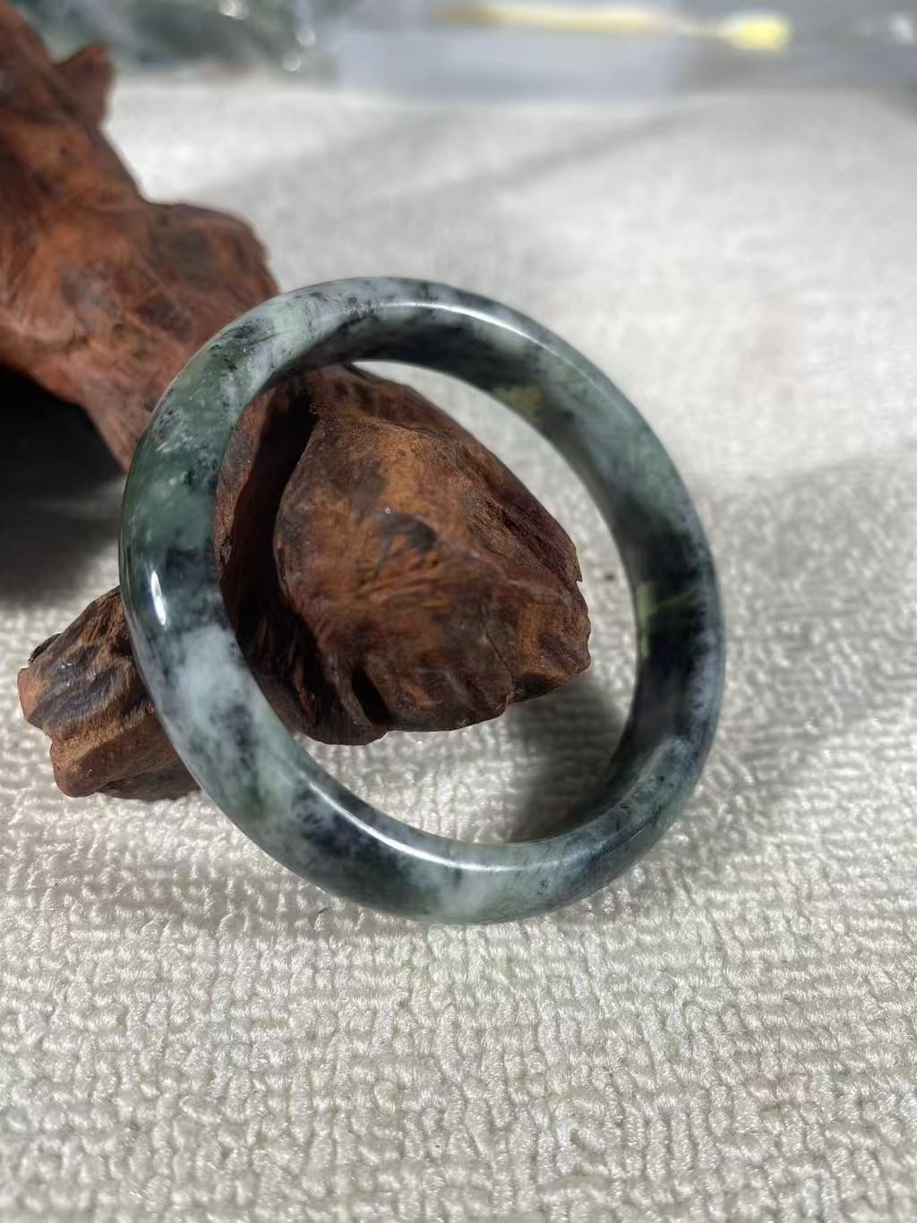 Stormy Green and Gray Bangle — Organic Pattern Round Bracelet(2332)