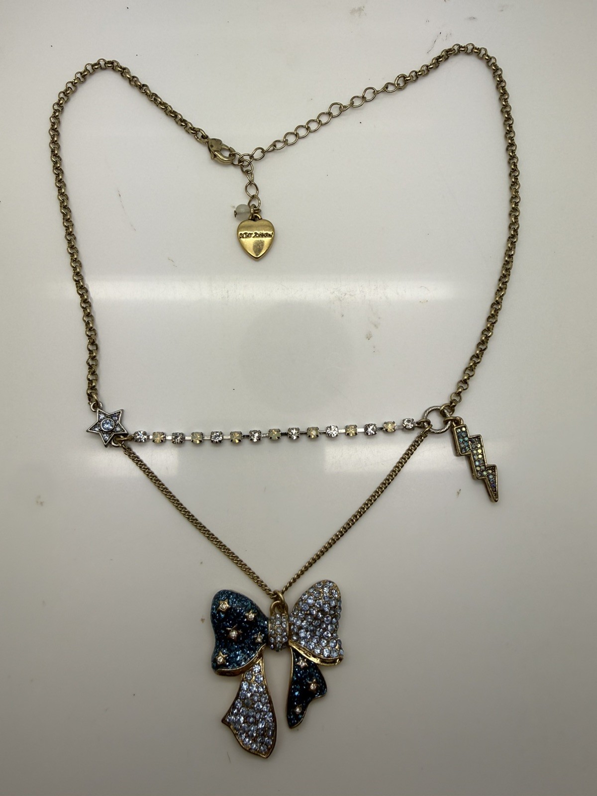 BETSEY JOHNSON HEAVENS TO BETSEY BLUE PAVE CRYSTAL Necklace Bolt & Bow 14-18” H9