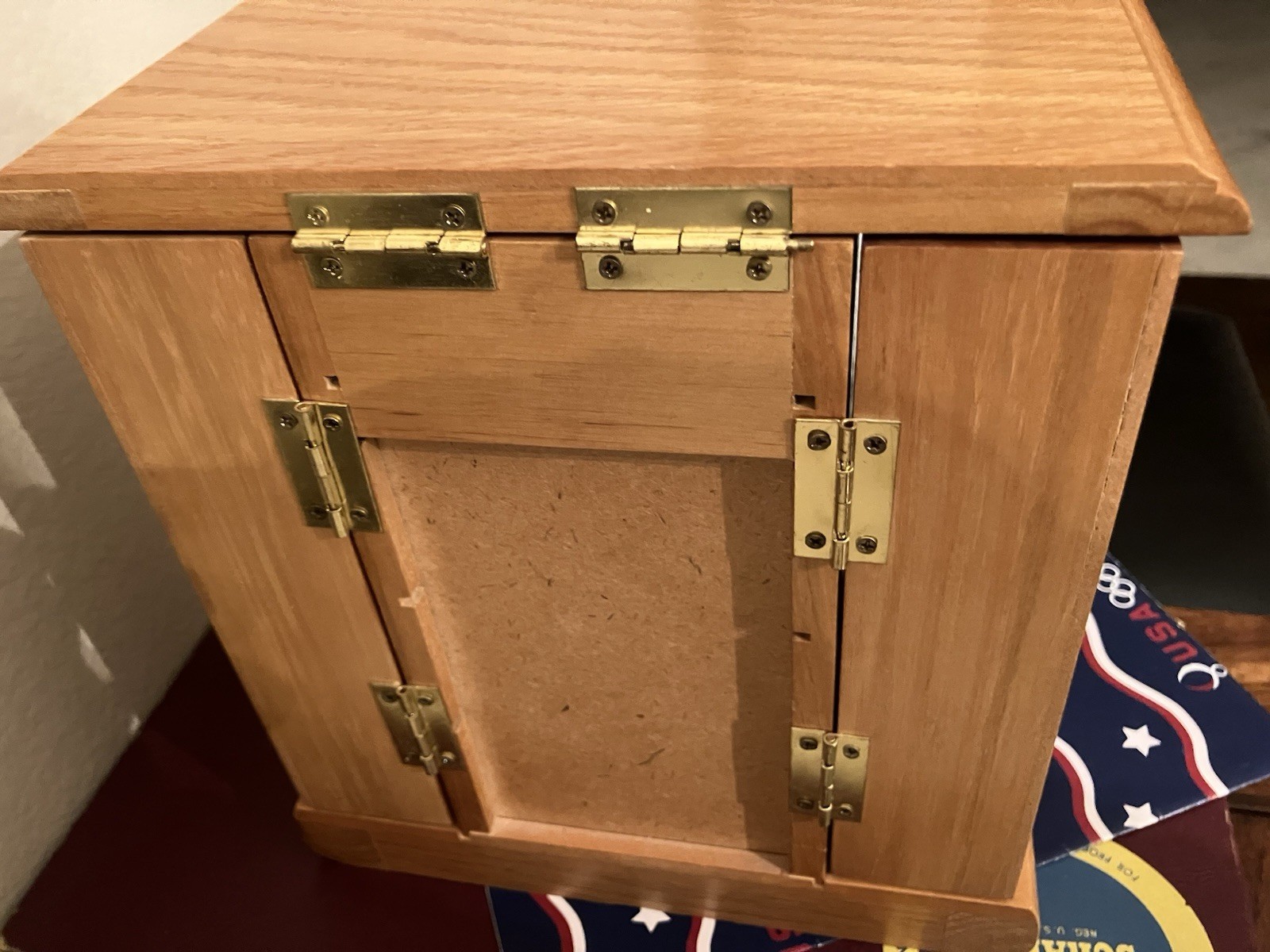 Vintage Oak Table Top Mele Style Jewelry Box Mirror, 3 Drawers EUC Rare Version!