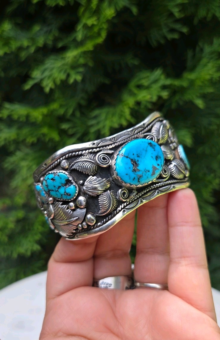 vintage handmade Navajo sterling silver sleeping beauty turquoise cuff bracelet