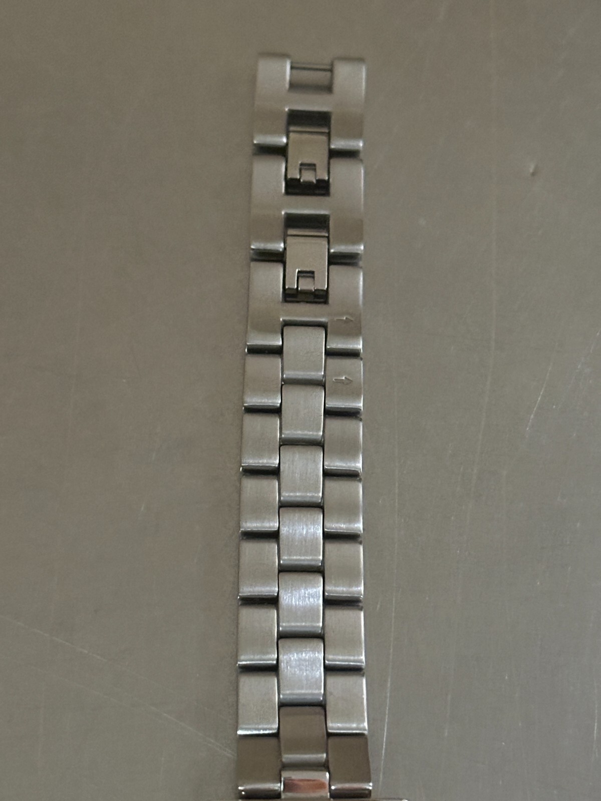 DKNY Watch Women’s Analog Square Silver Tone Quartz Water Resistant 7 inch 22 mm