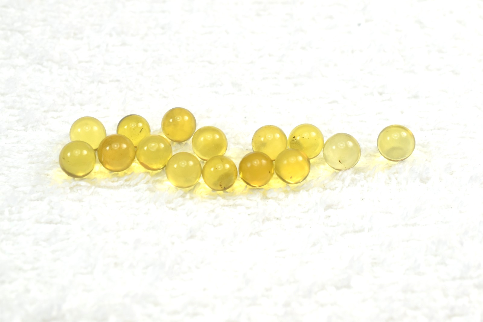 15 Beads Dominican Amber Blue Gemstone Authentic 7.08 mm to 7.83 mm (3.6 g)a1078