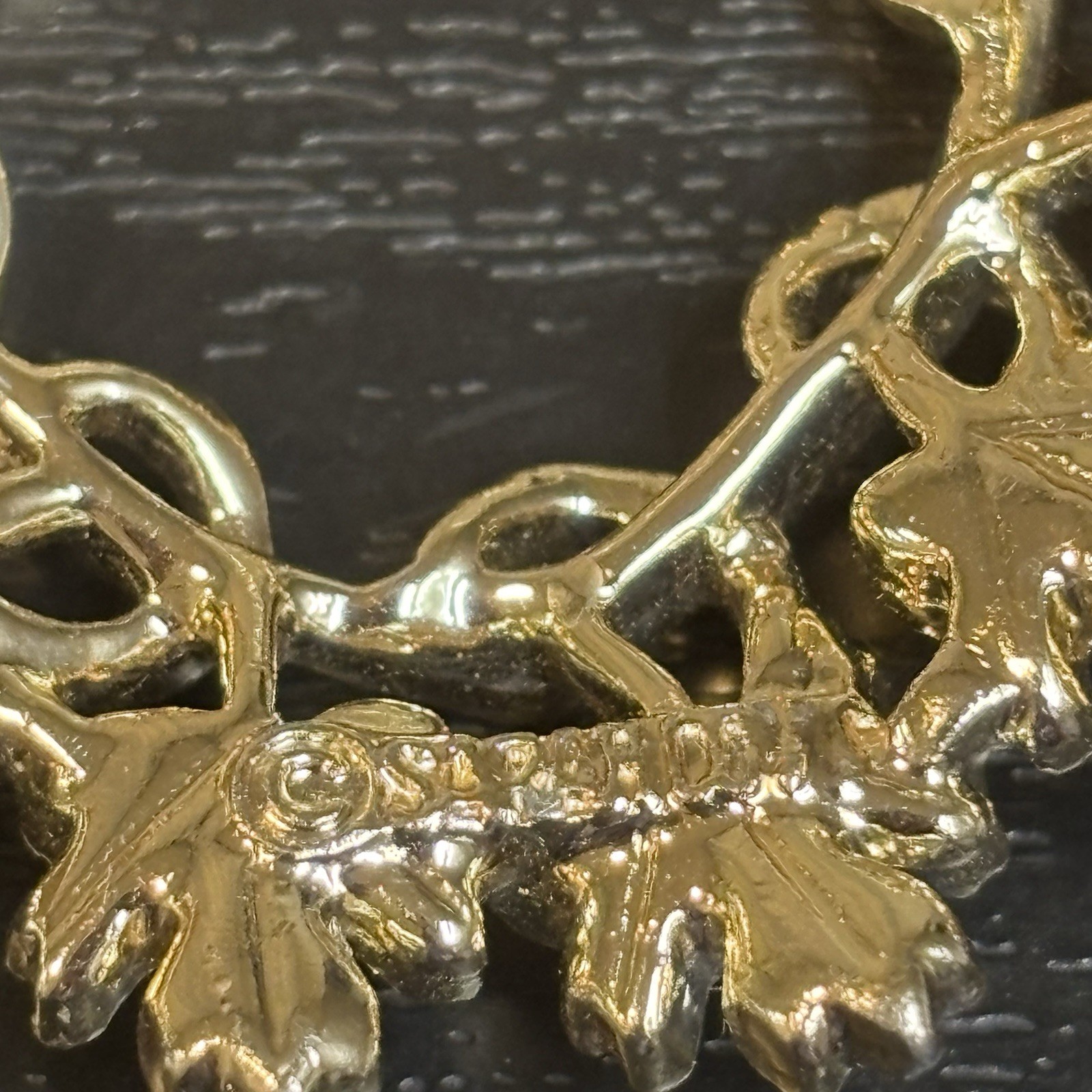 Sarah Coventry Gold and silver color Leaf Brooch Vintage