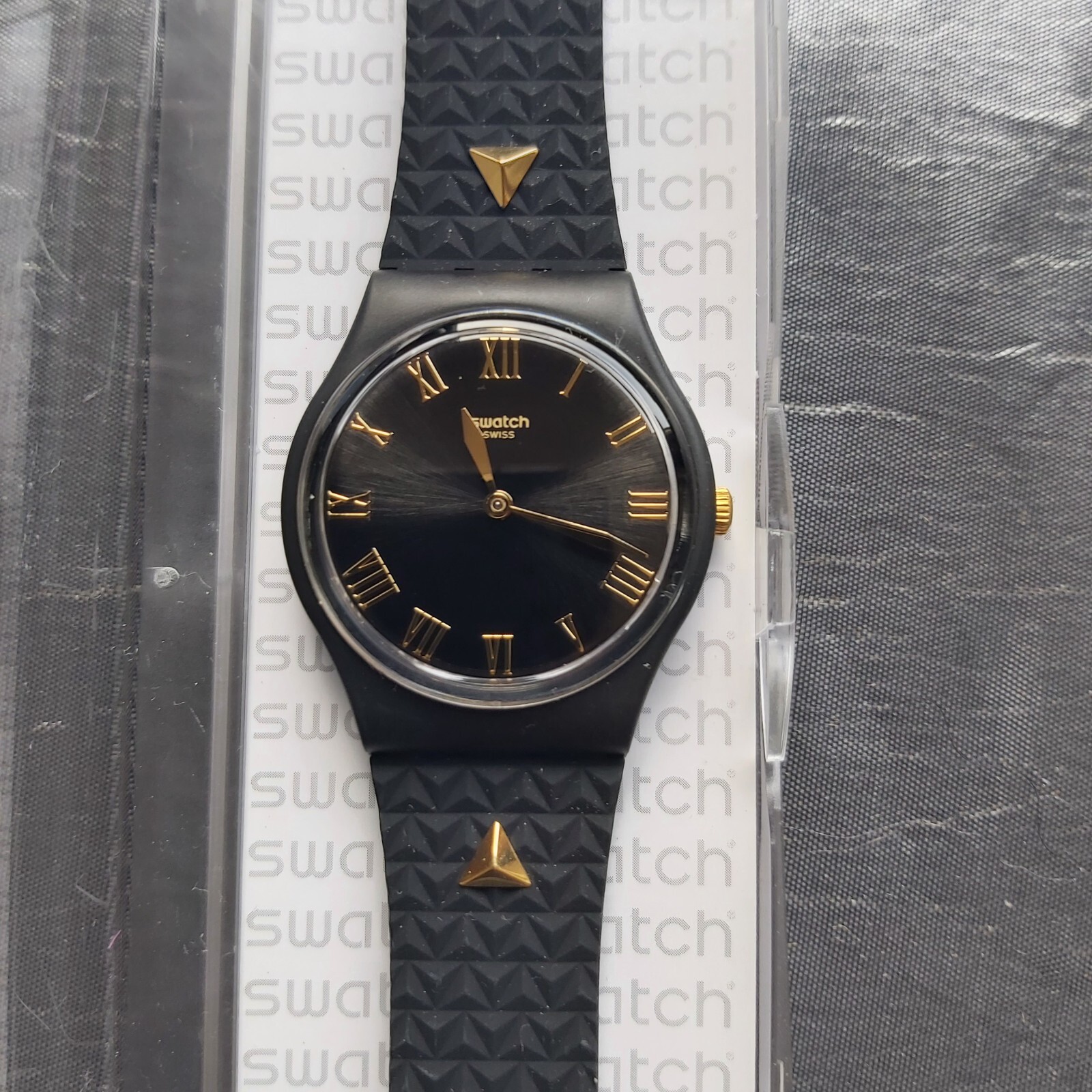 Swatch Watch GB324 Lancelot. 2019. New And Unworn In Original Box. New Battery.