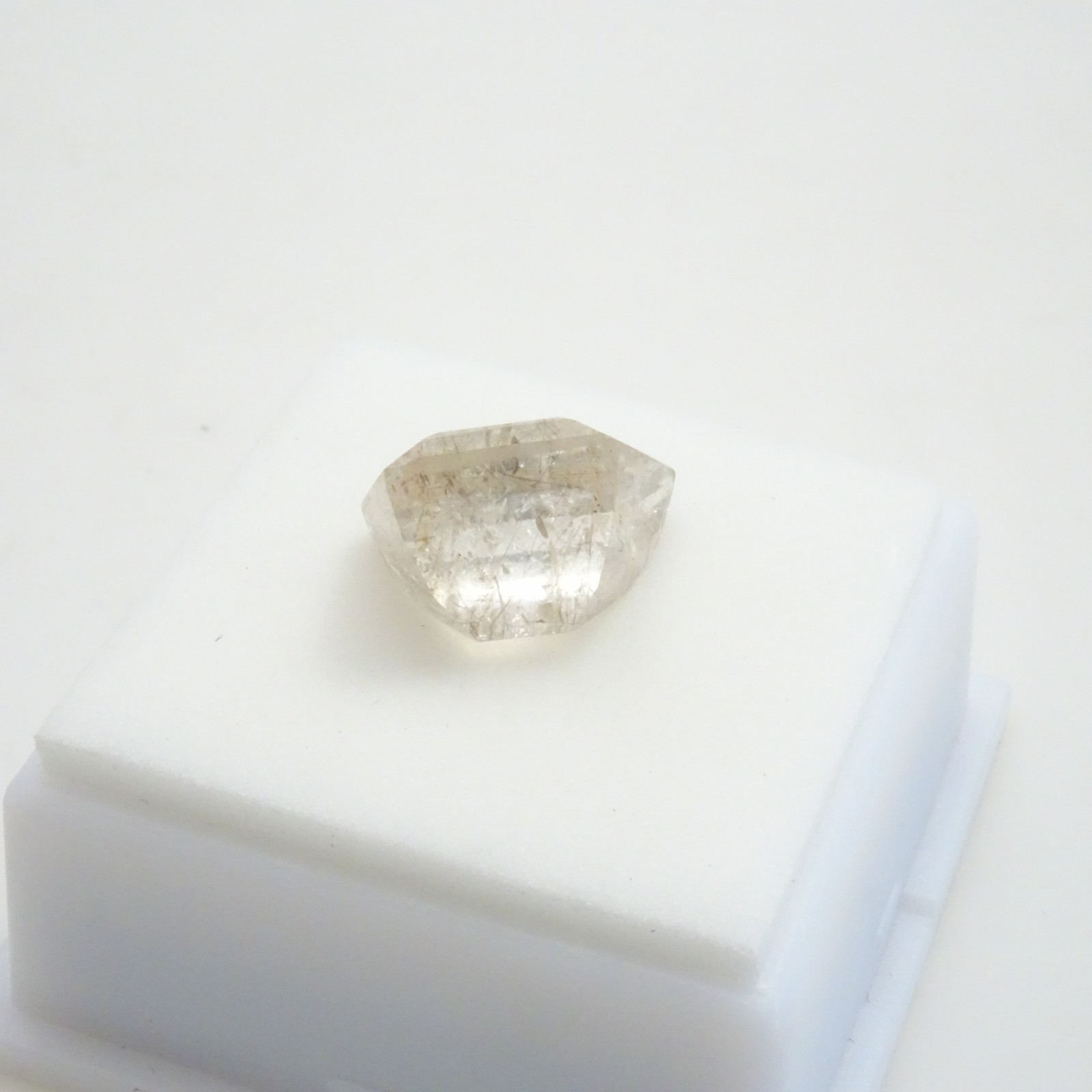 Gold Rutilated Quartz Specialty Zig Zag Cut – 9.55ct – 12x15mm – Loose Gemstone