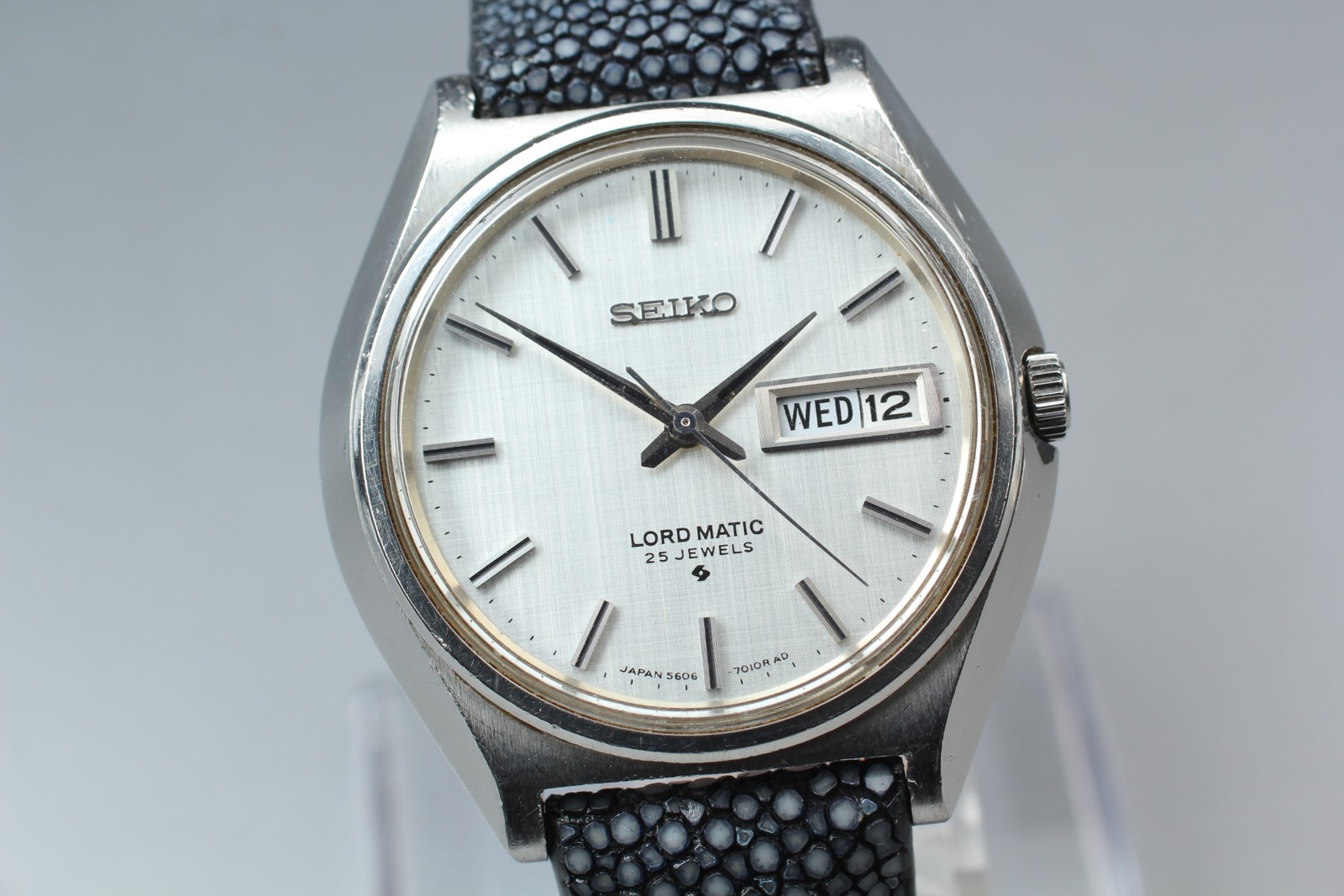 [Near MINT] Vintage Seiko Lord Matic 5606-7010 Silver Dial Watch from Japan
