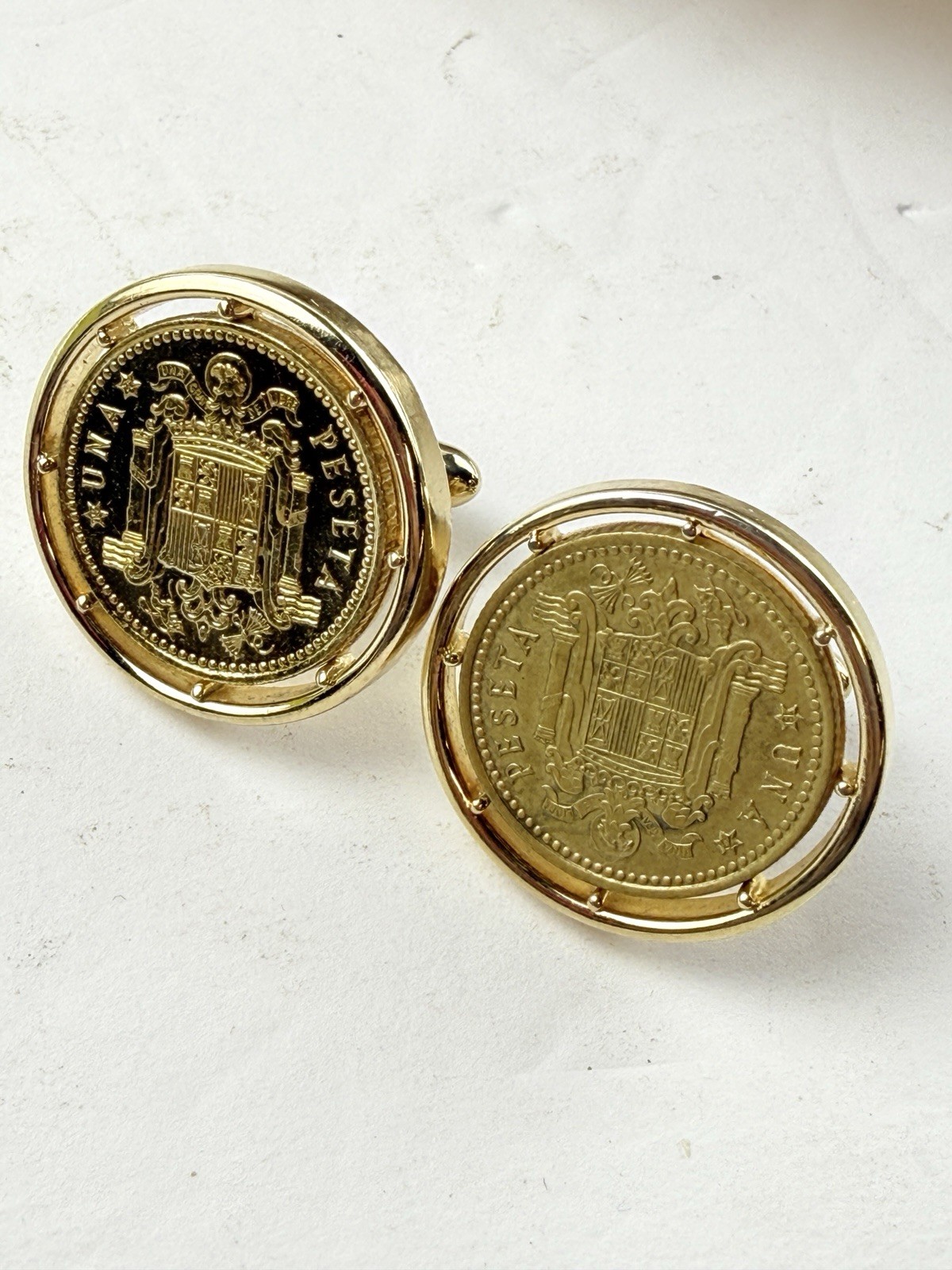 Vintage Coin Cufflinks Peseta Una Spanish Spain Franco-era Gold Tone Cufflinks