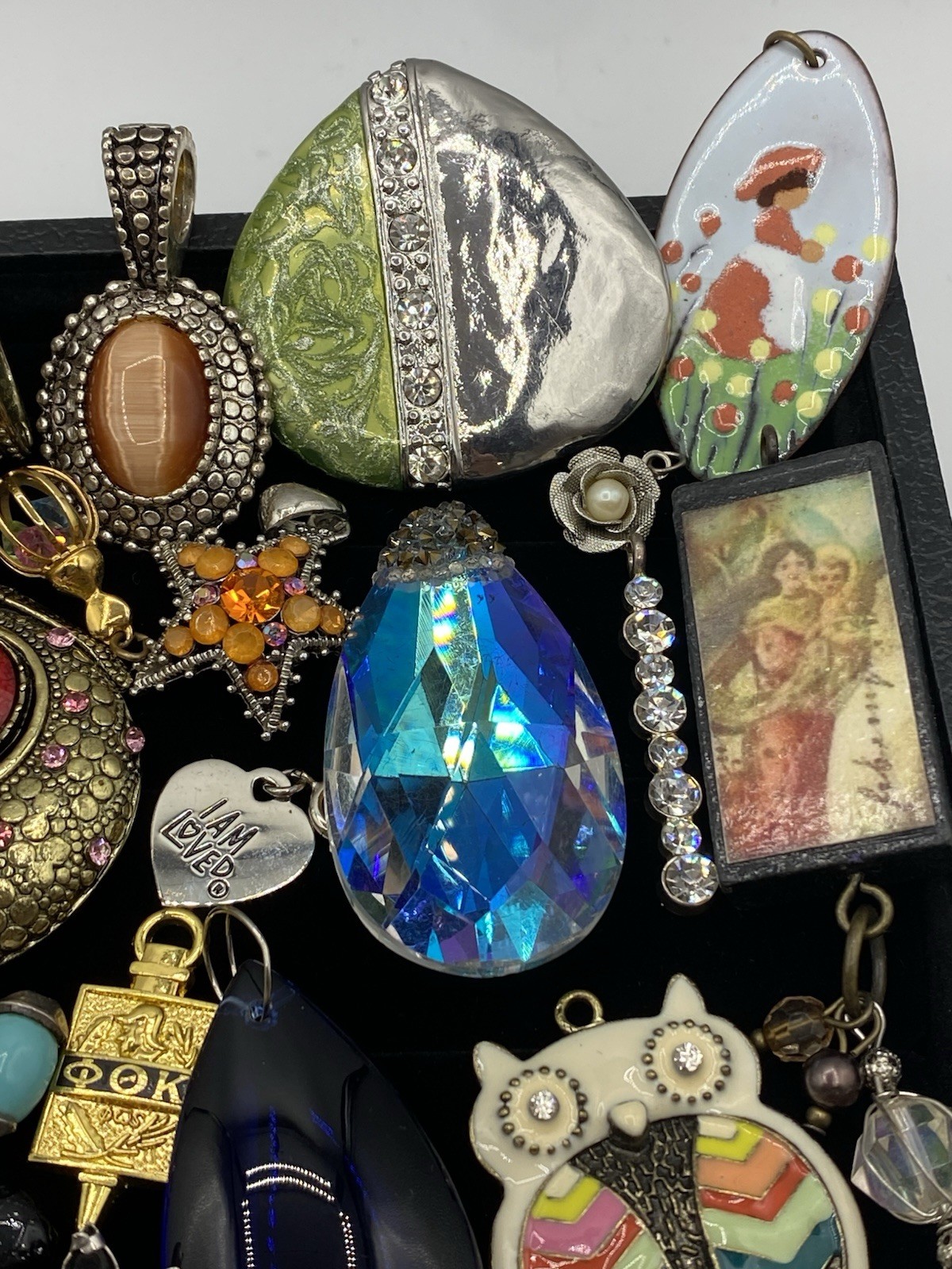 Vintage-Now Jewelry Lot Of 120 Pendants & Charms For Necklaces Enamel Rhinestone