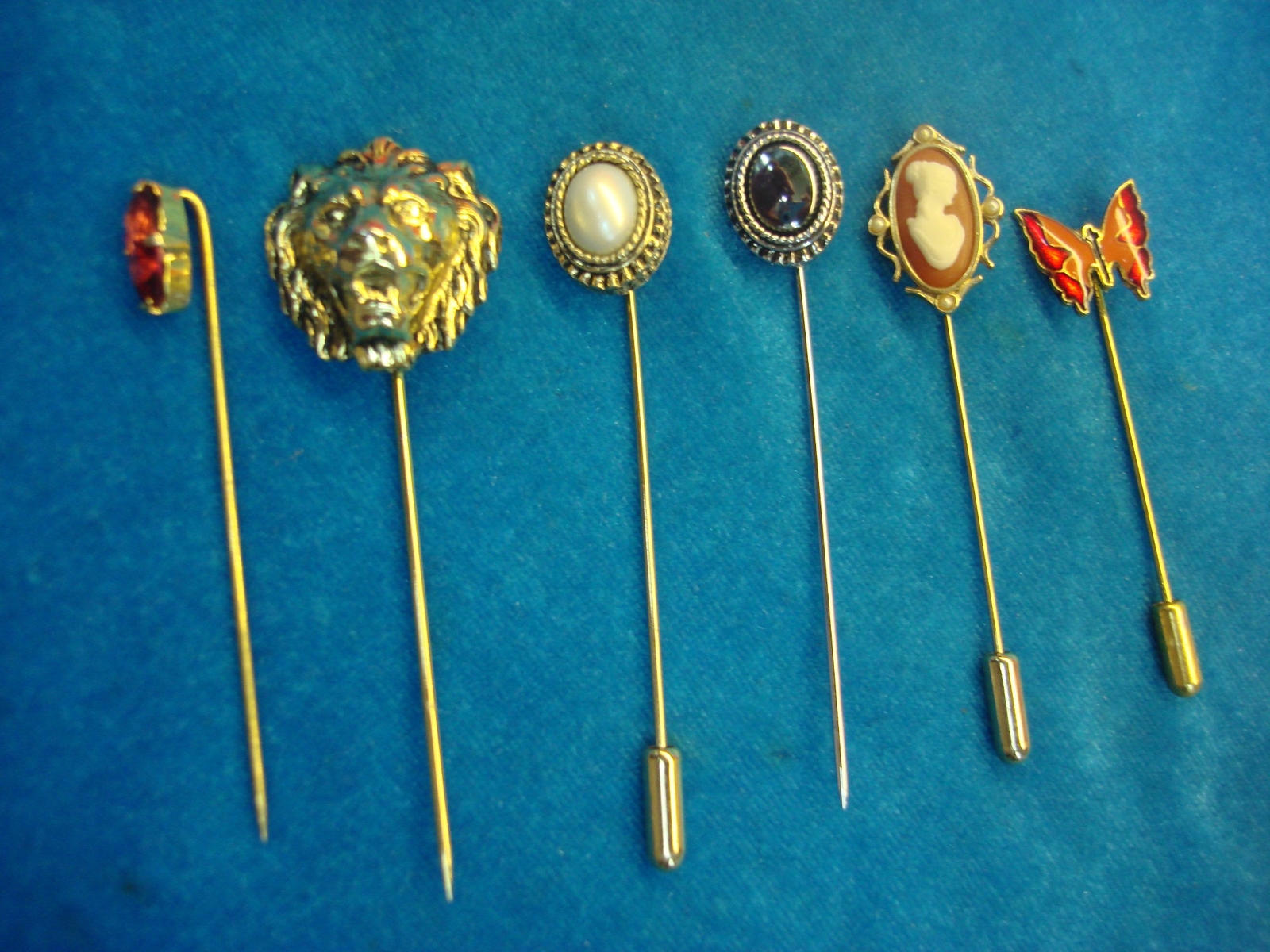6 DIFF. VINTAGE STICK PINS – PRETTY!