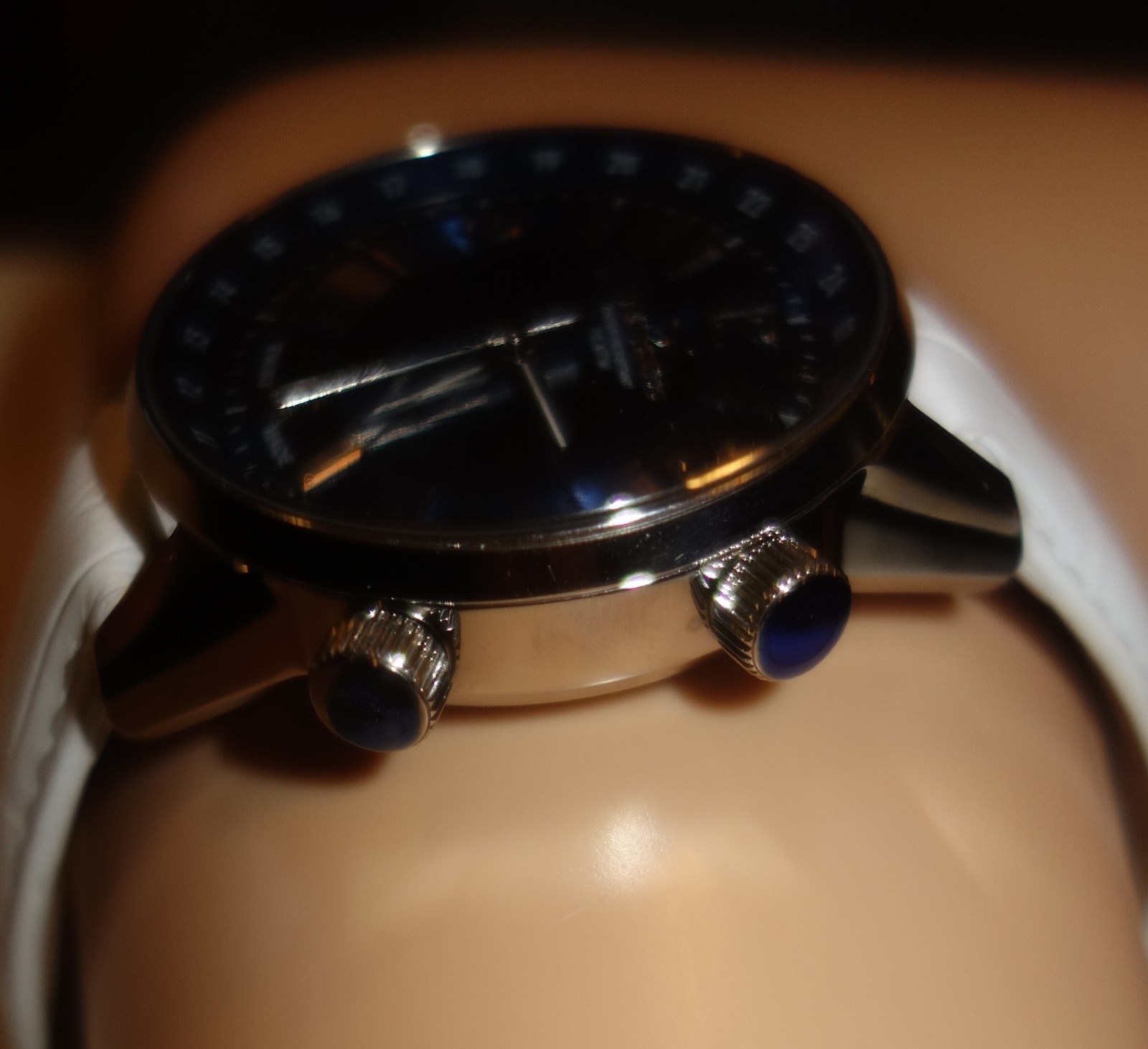 Aquaswiss Classic 1 Swiss Movement Superb unisex Watch A87003 New