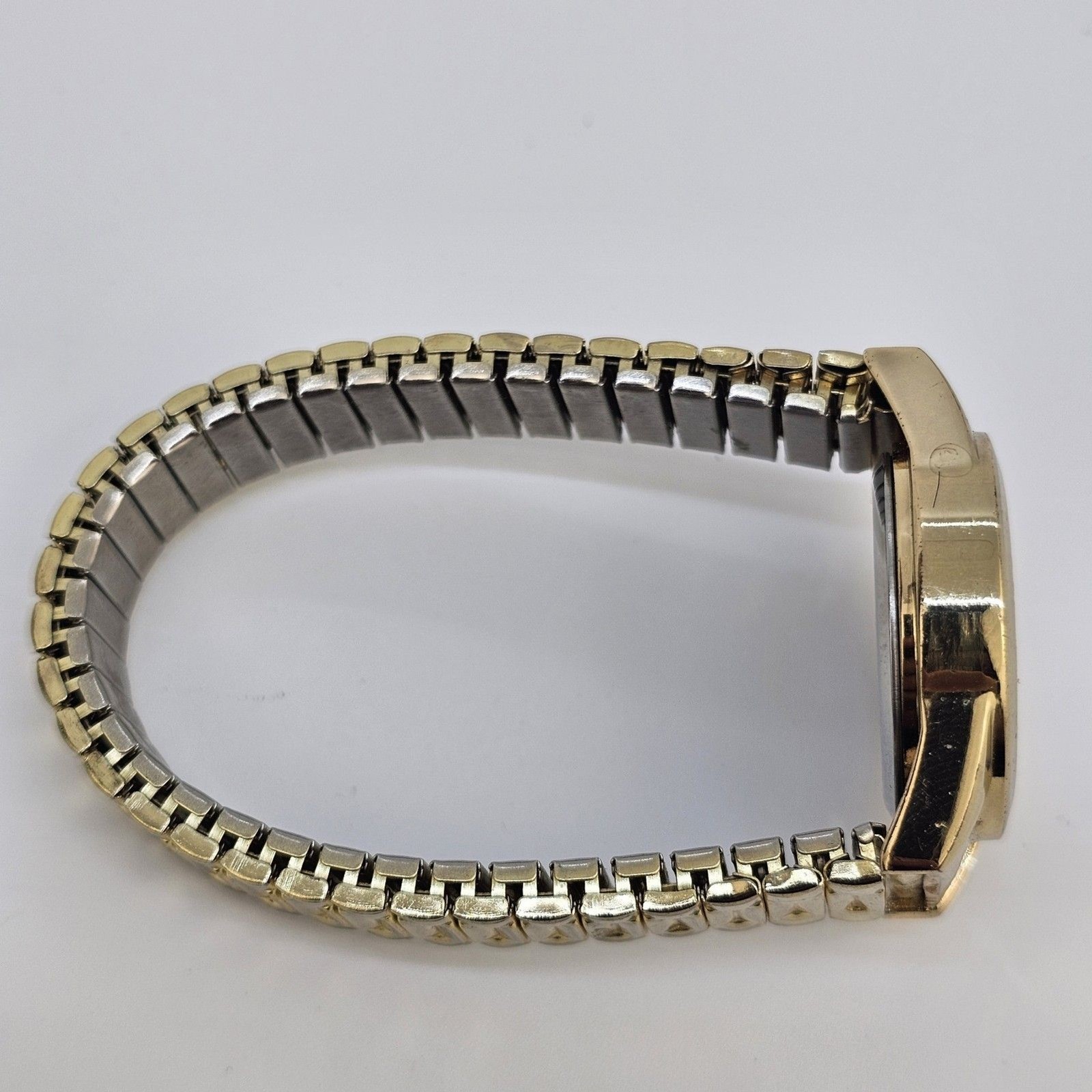 28MM Women’s Watch White Dial Gold Case Expandable Band 6″ New Battery