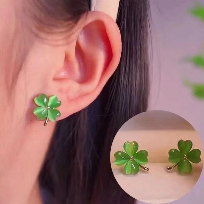 Fashion Green Leaf Stud Earrings Gold Color Metal Small Chic Daily Wear Jewelry