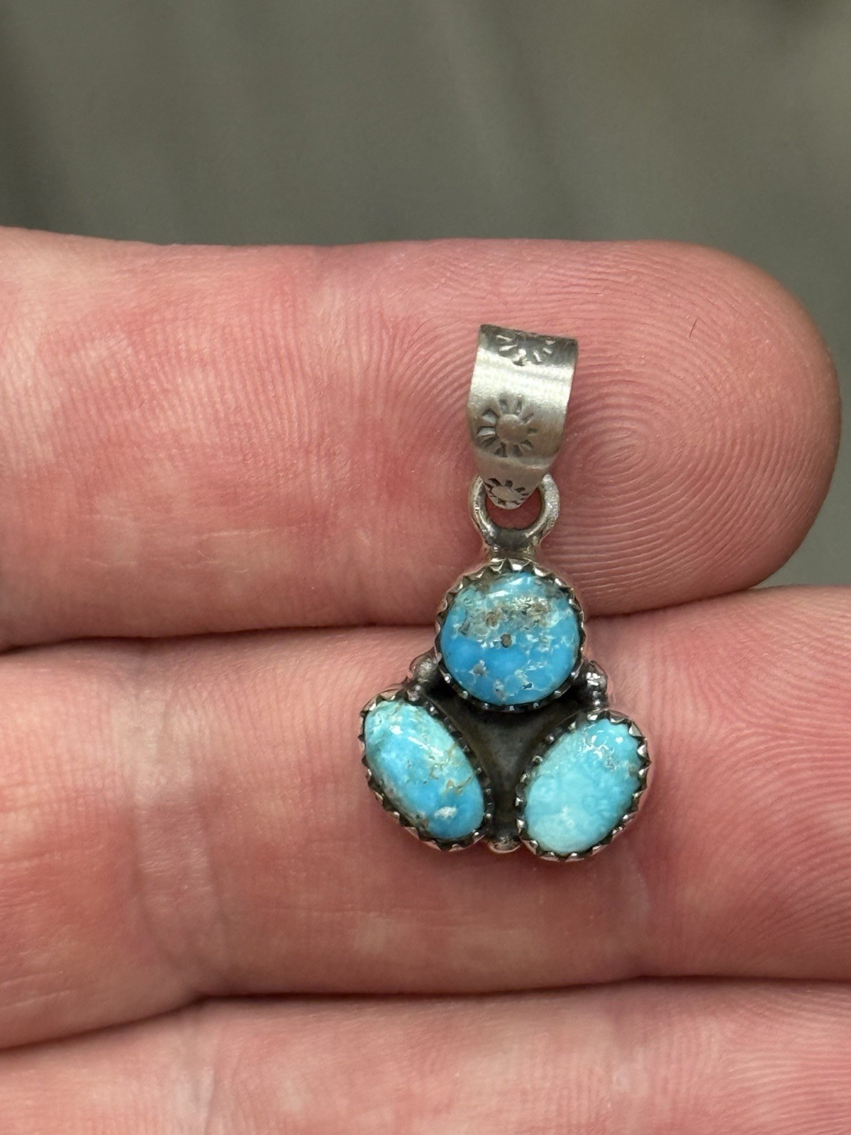 STERLING SILVER WHITE WATER TURQUOISE 3 STONE MIX SHAPE CLUSTER PENDANT .925
