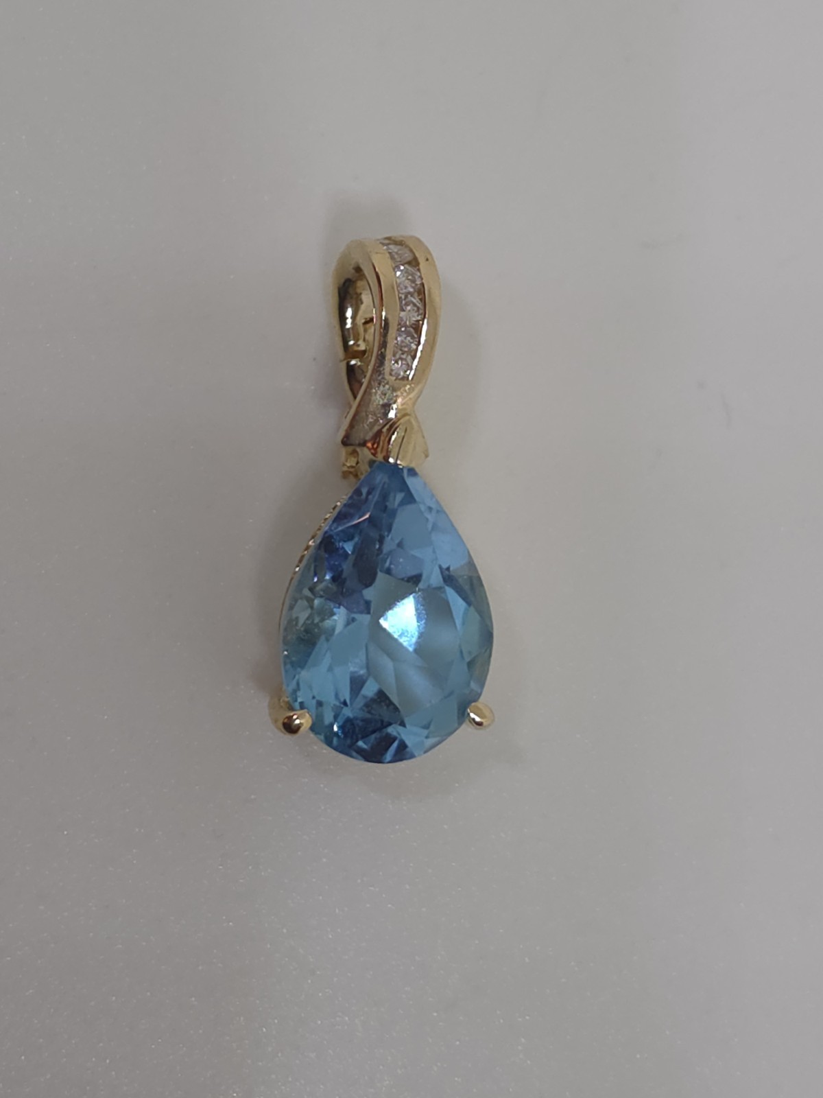 14k Yellow Gold Topaz Sapphire And Diamond Pendant And Earrings Set 8.8 Grams