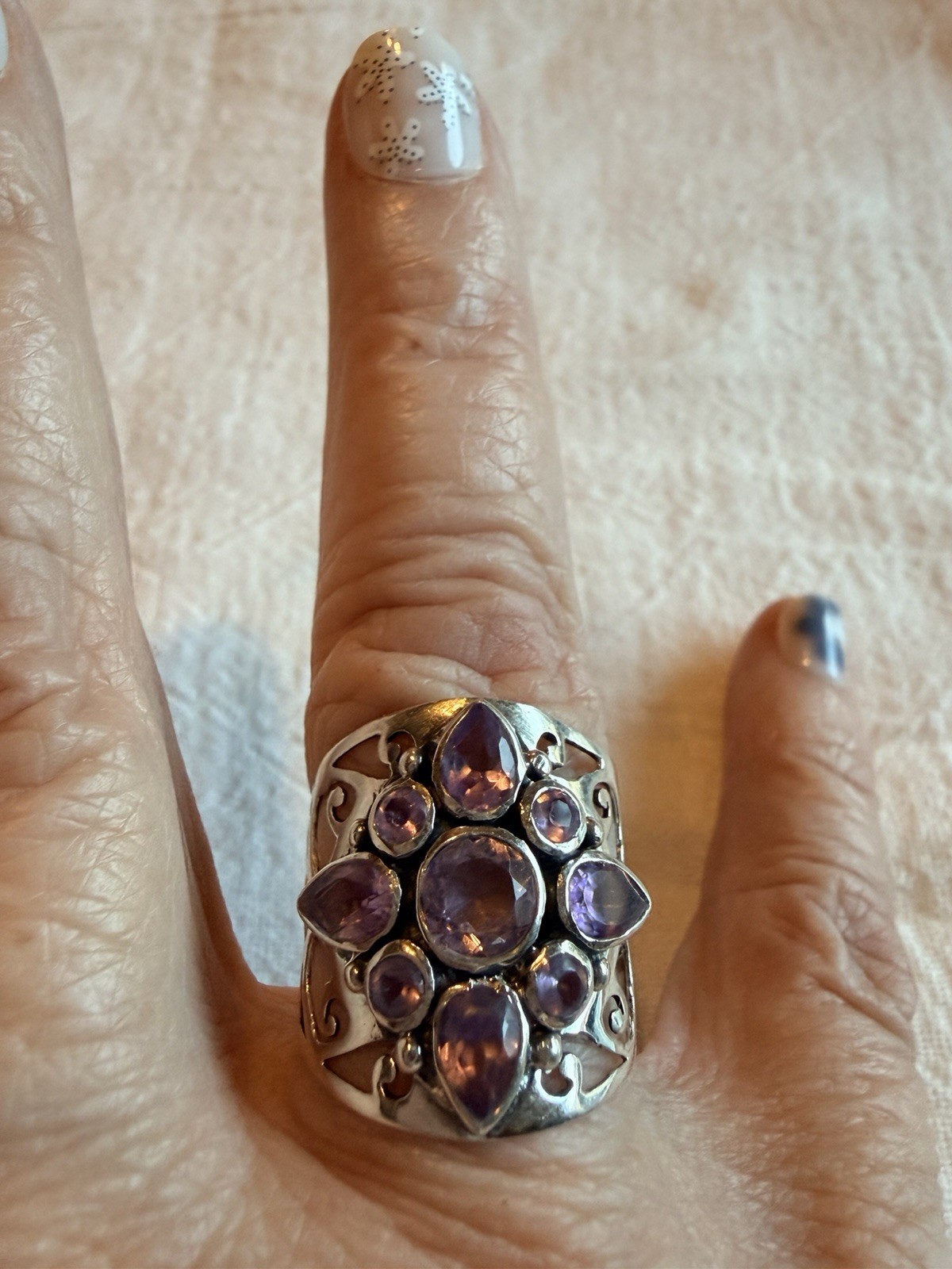 925SterSilver Amethyst Starburst!! Sz 9-1/2 Cigar Band Filagree Ring!!