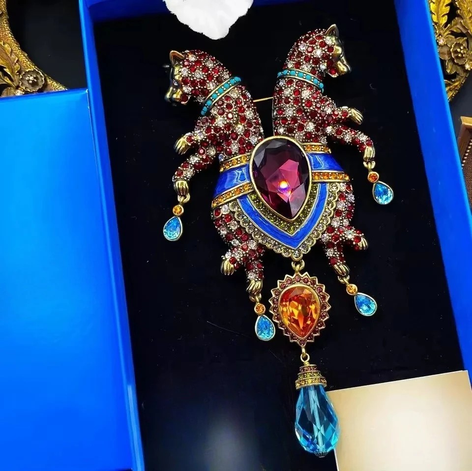 Vintage Blue Rhinestone Bird Brooch Sparkling Crystal Flying Bird Pin