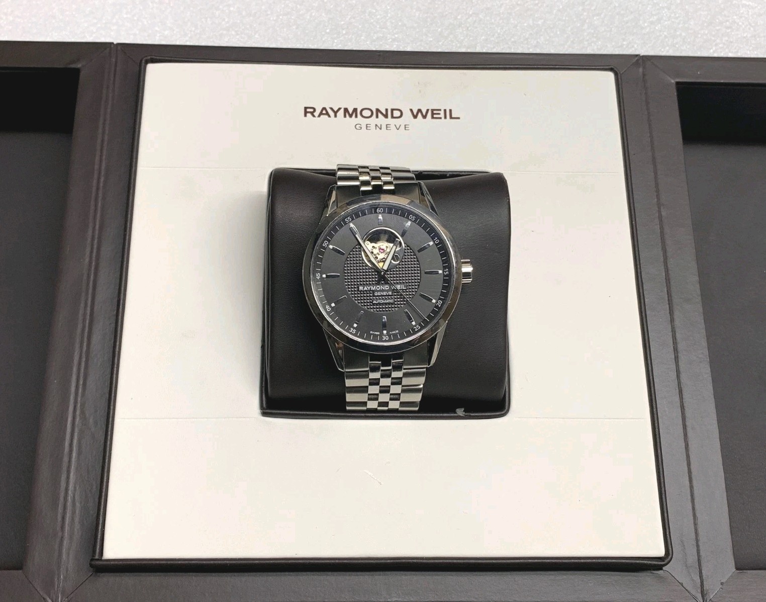 Raymond Weil Freelancer 2710-ST-20021 Auto 42MM Black Dial Men’s Watch W/ Box