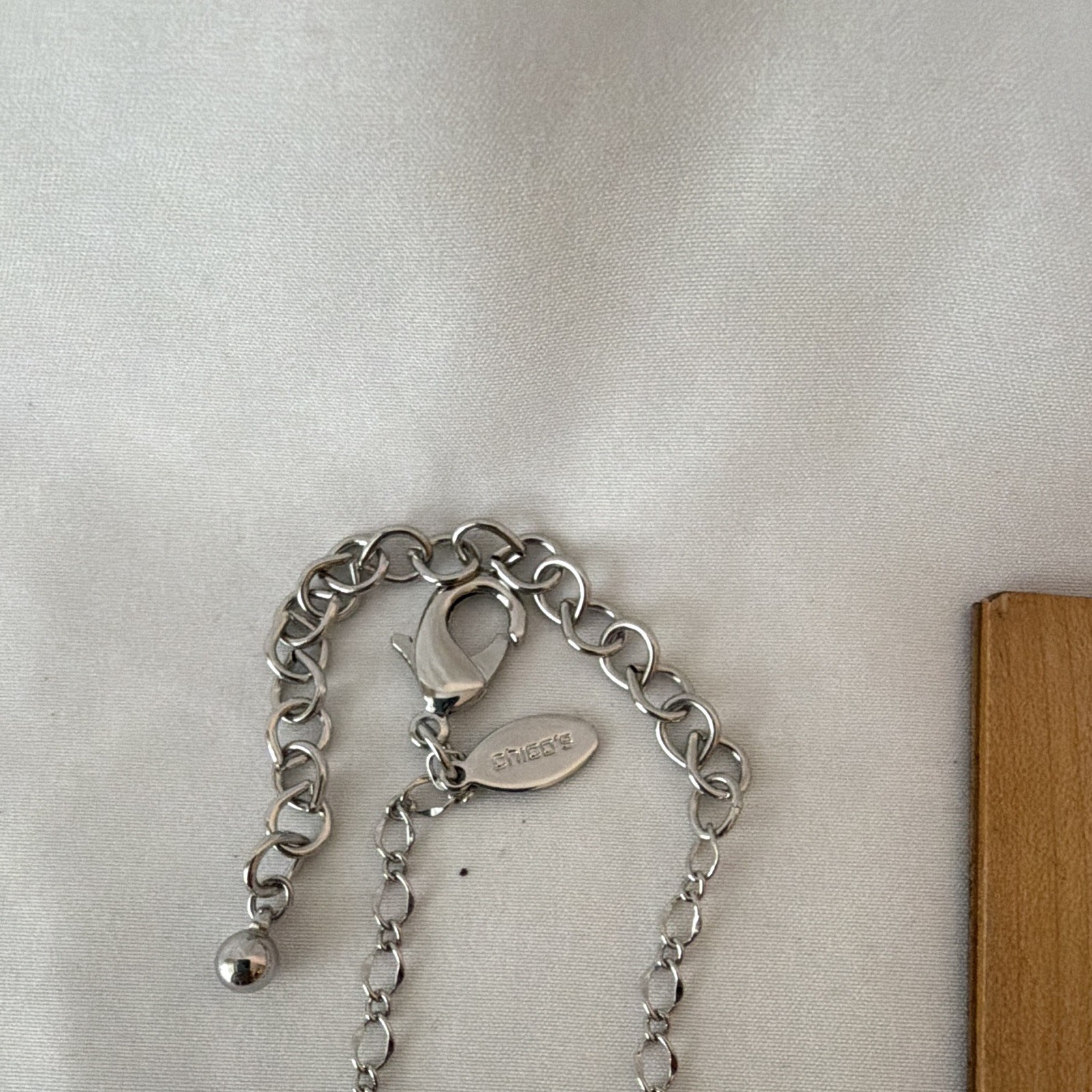 Stella & Dot Silver Tone Cable Chain Y-Drop Necklace Red Oval Cabochon Signed