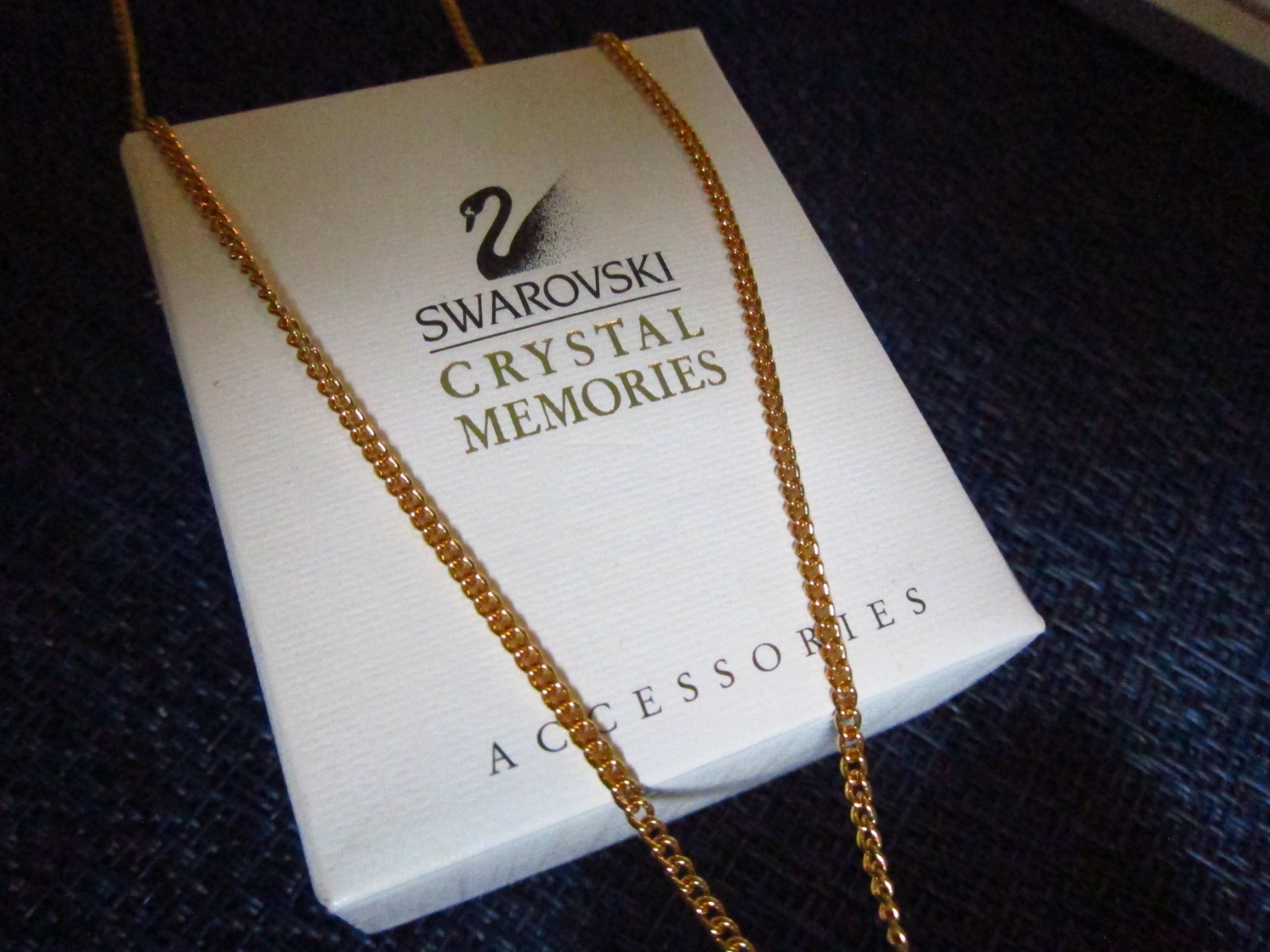Swarovski Crystal Memories Sailboat Pendant Necklace 3 cm Pendant 20” Necklace