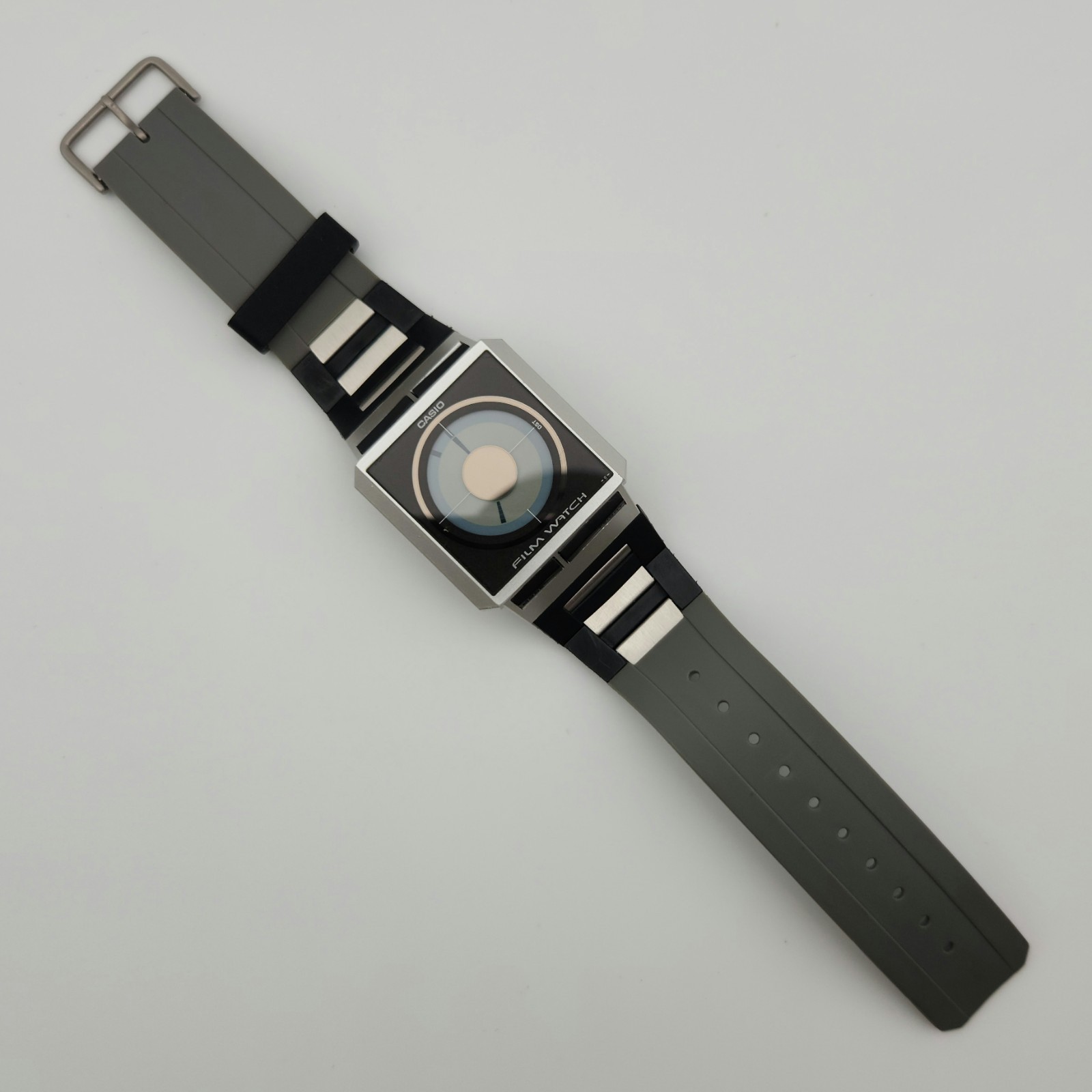 Casio FS-02 Men’s Vintage Digital Quartz Film Watch – Read Description