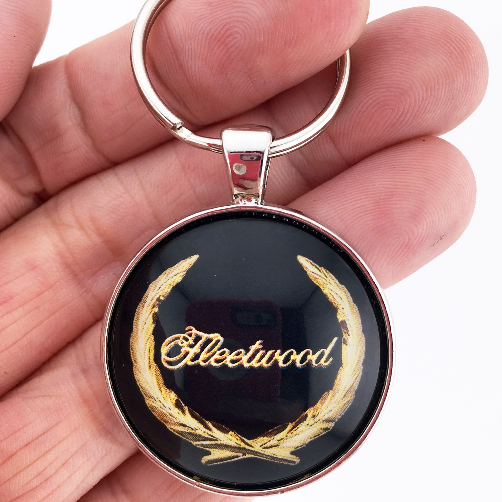 Vintage Cadillac Fleetwood Gold Wreath Emblem Badge 1.2″ Diameter Keychain