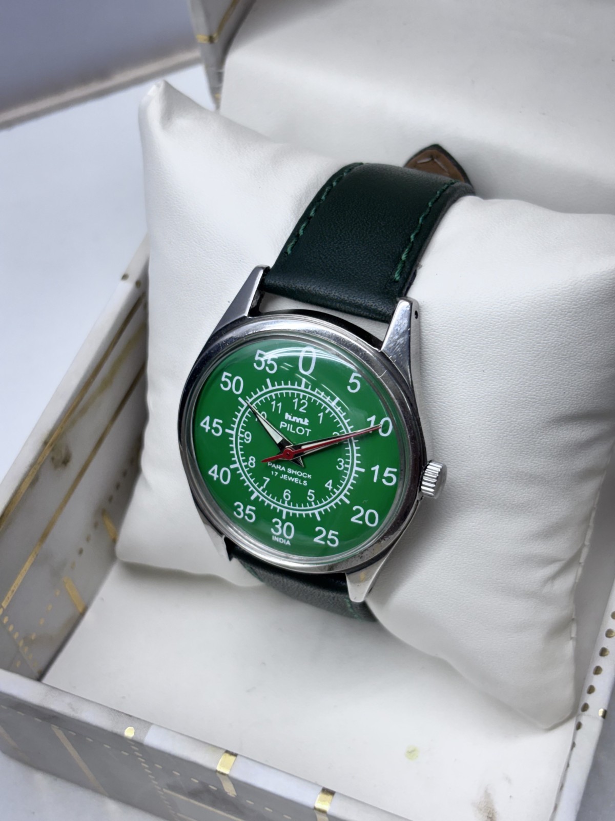 Vintage HMT Pilot Green 17 Jewels Mechanical Hand Winding Men’s Wrist Watch