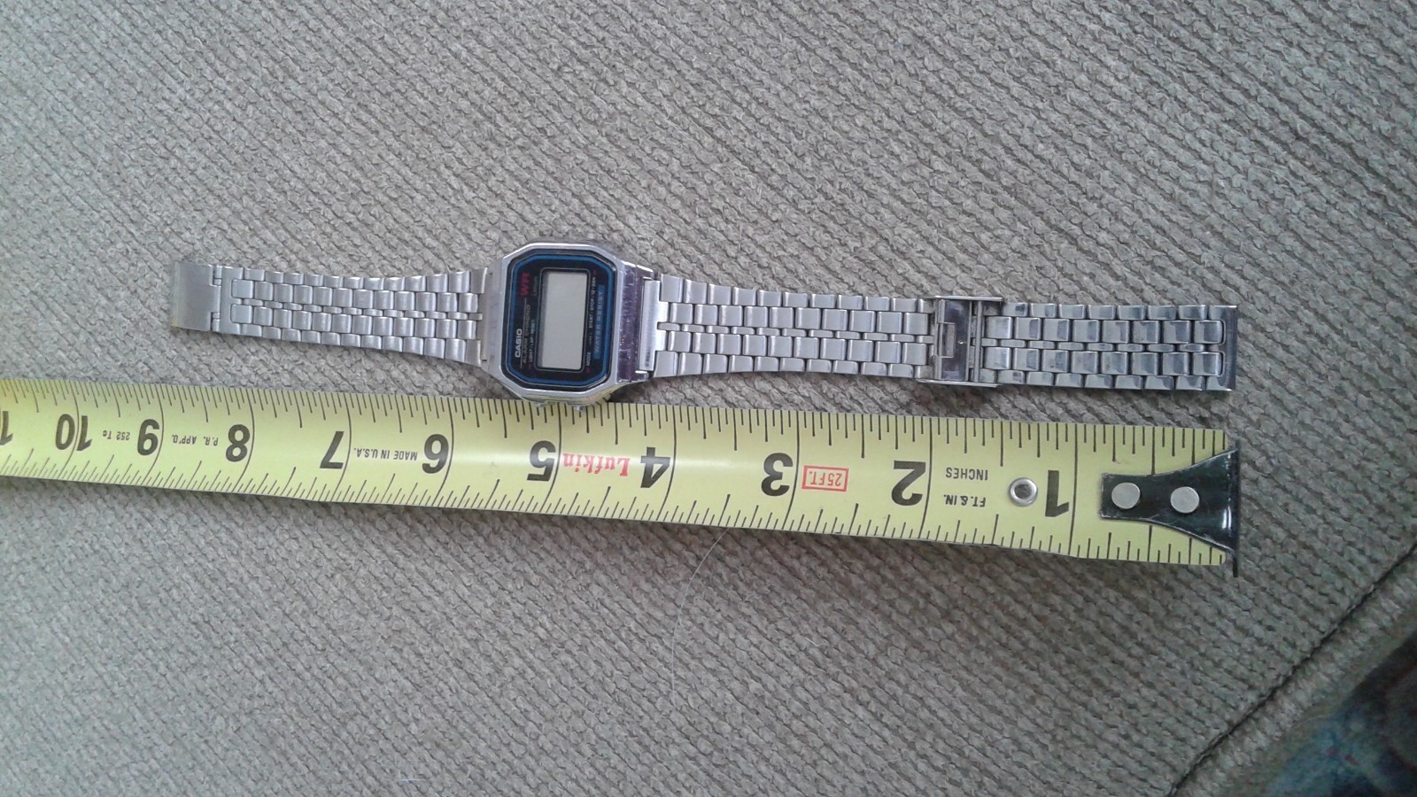 CASIO A 159W VINTAGE MEN WATCH NEED BATTERY