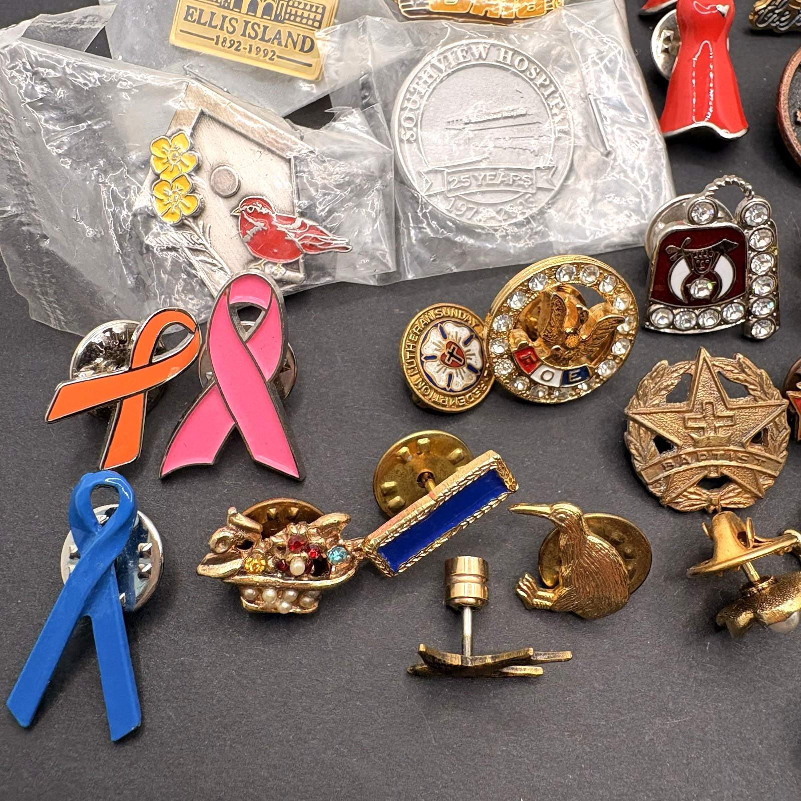 Vintage Lot of Lapel Pins Brooches Flags Enamel Rhinestones Assorted Unsigned