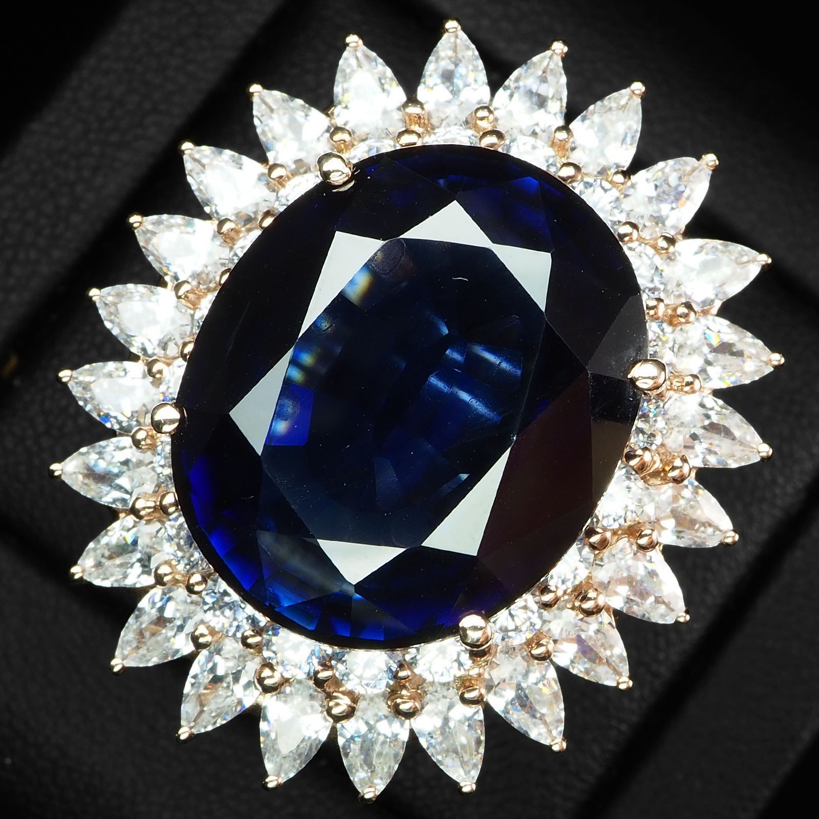Luxurious Royal Blue Tanzanite Oval 34.45Ct 925 Sterling Silver Rose Gold Rings