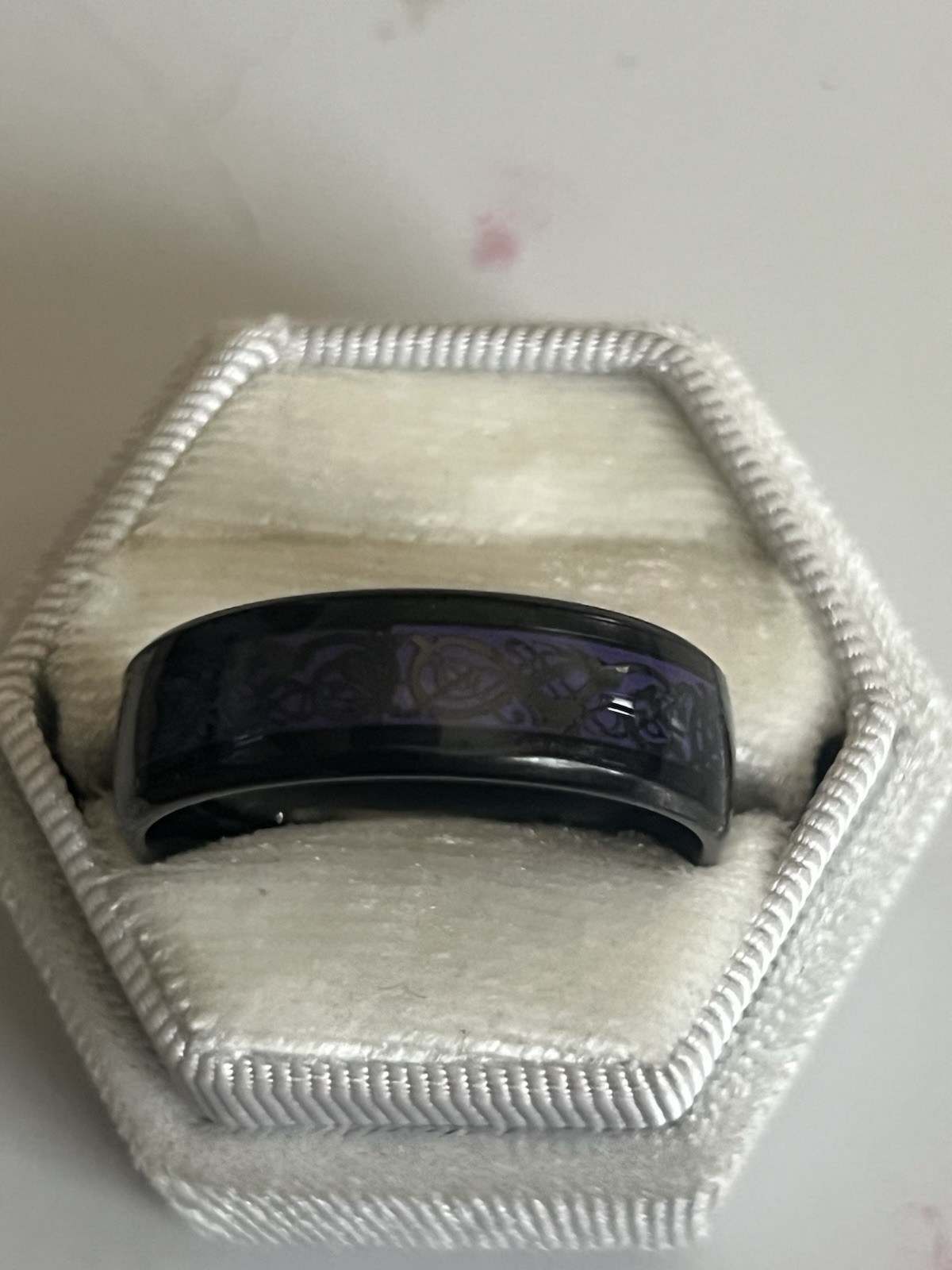 Luxury Collection Titanium Steel Black Polished Finish 8mm Band Size 14 NWT