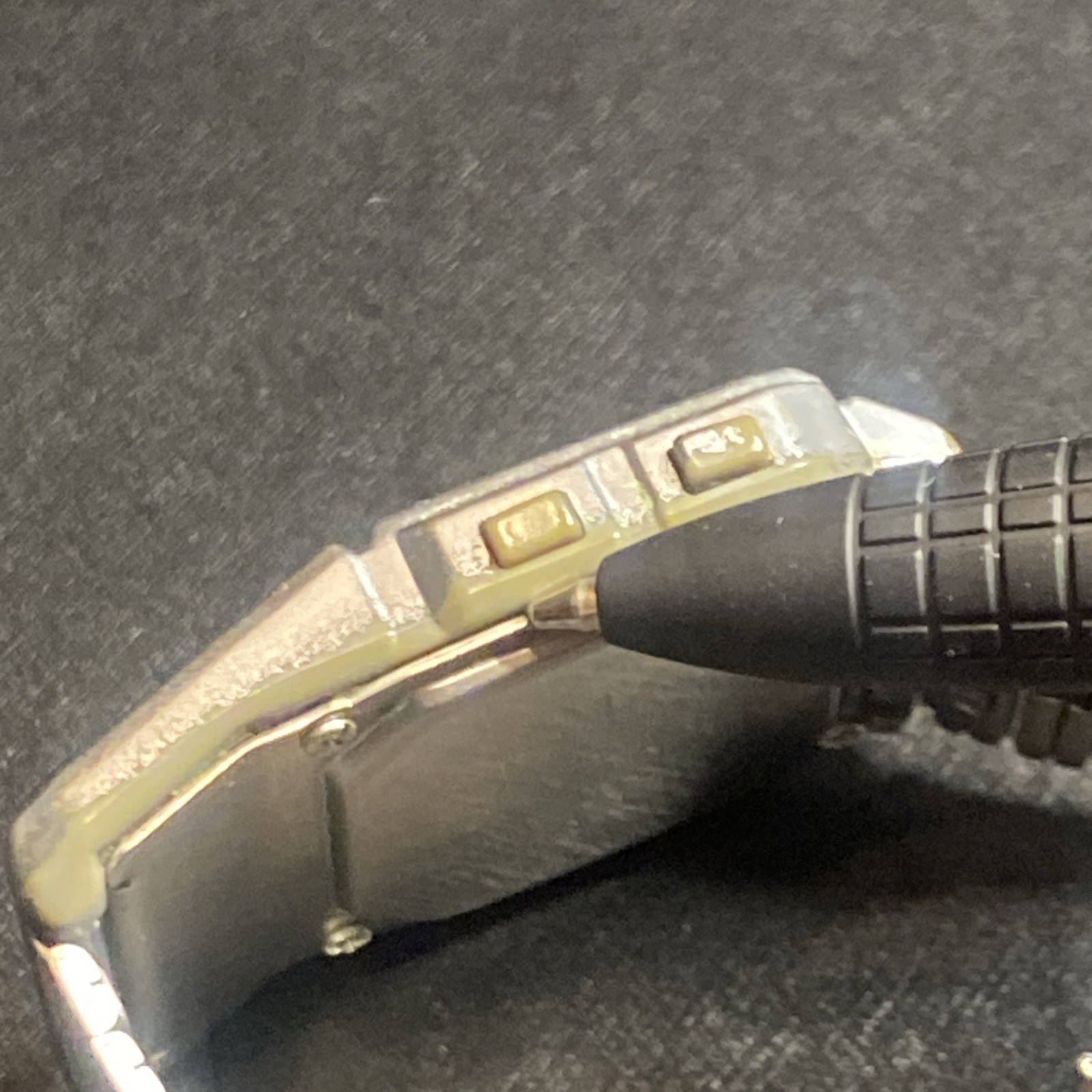 VTG CASIO DBC-610 DATA BANK 676 Quartz Men’s Watch For Parts w Original Band