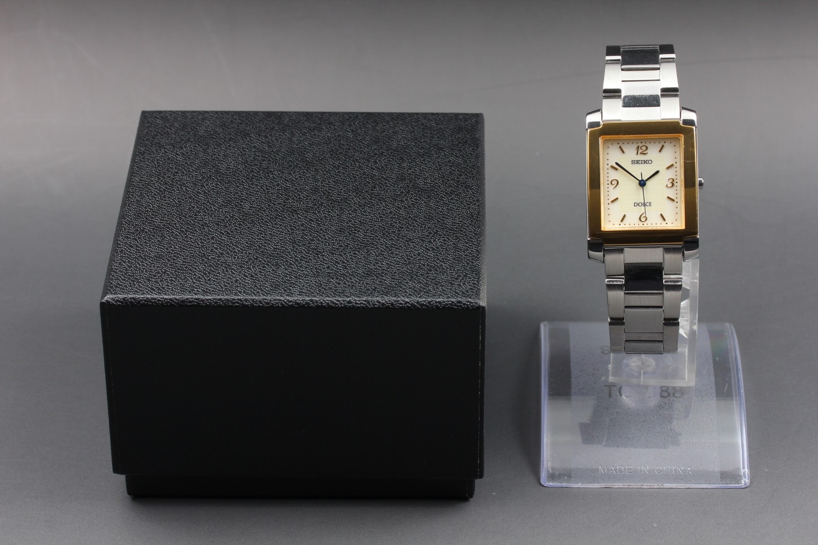 Vtg 1998 N MINT Seiko Dolce 5E61-5A40 Quartz Two-Tone Tank HAQ Mens Watch JAPAN
