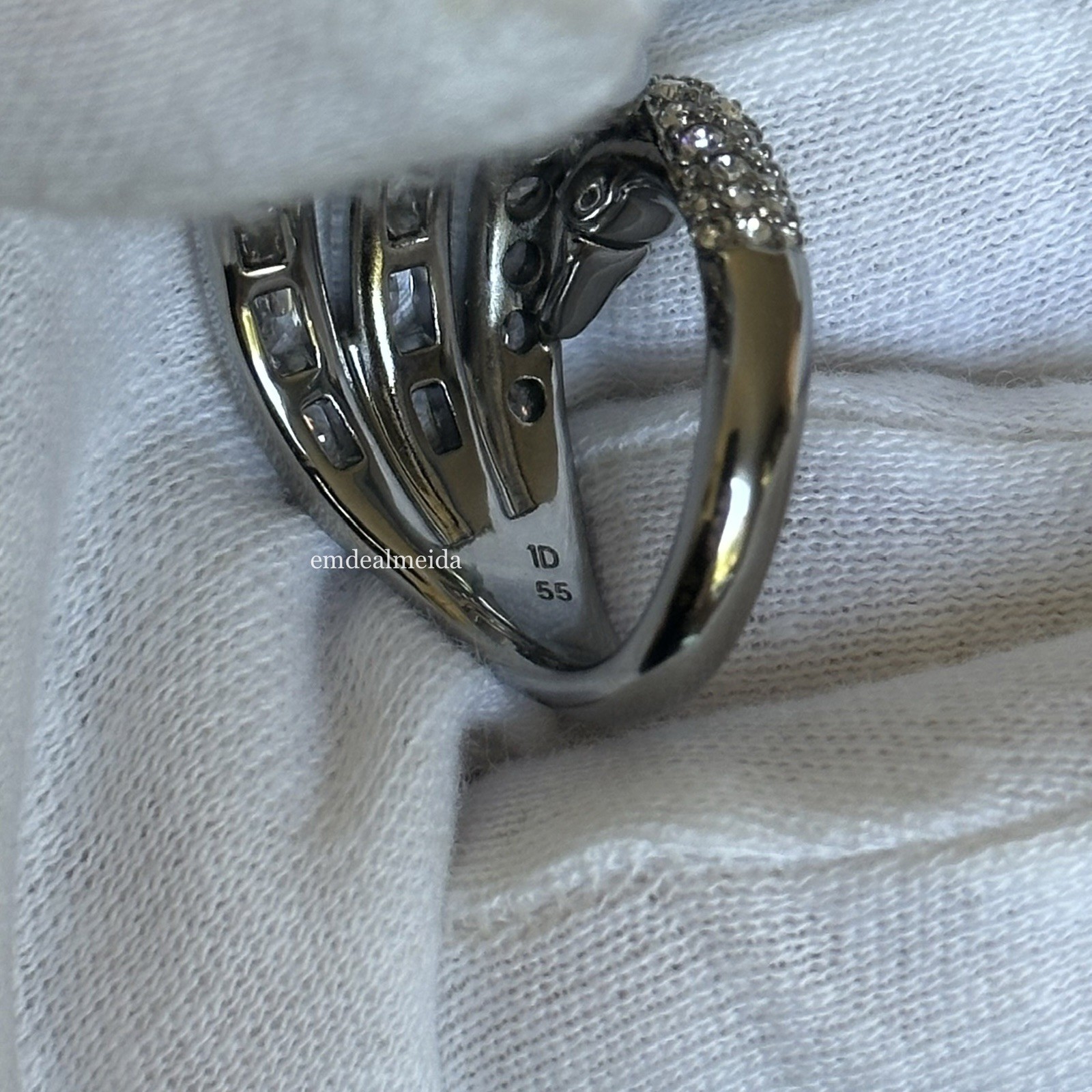 Swarovski Crystal Vienna Collection Swan Ring Ruthenium Plated 55 (US 7) 5709285